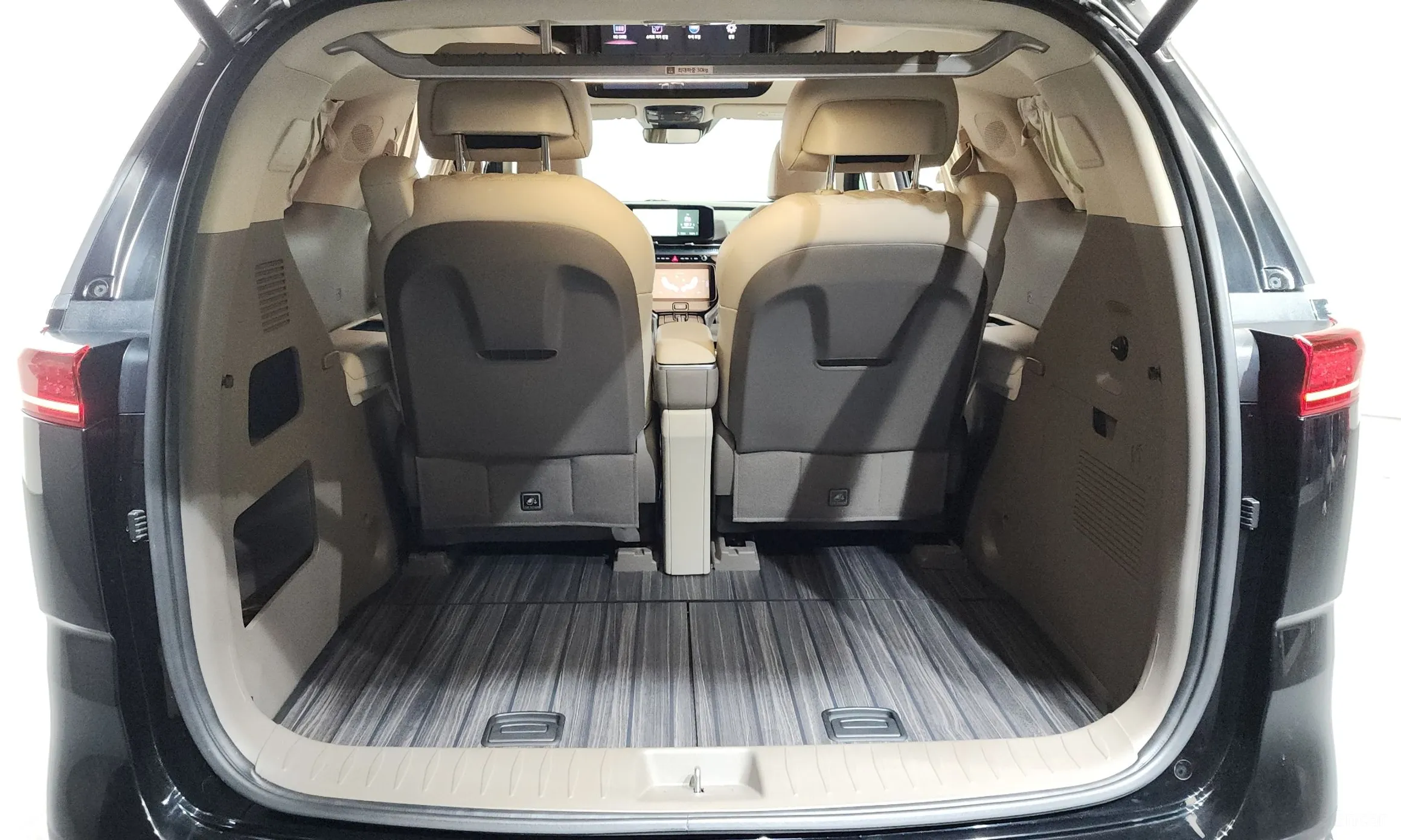 Kia Carnival Gen 4 превью 18