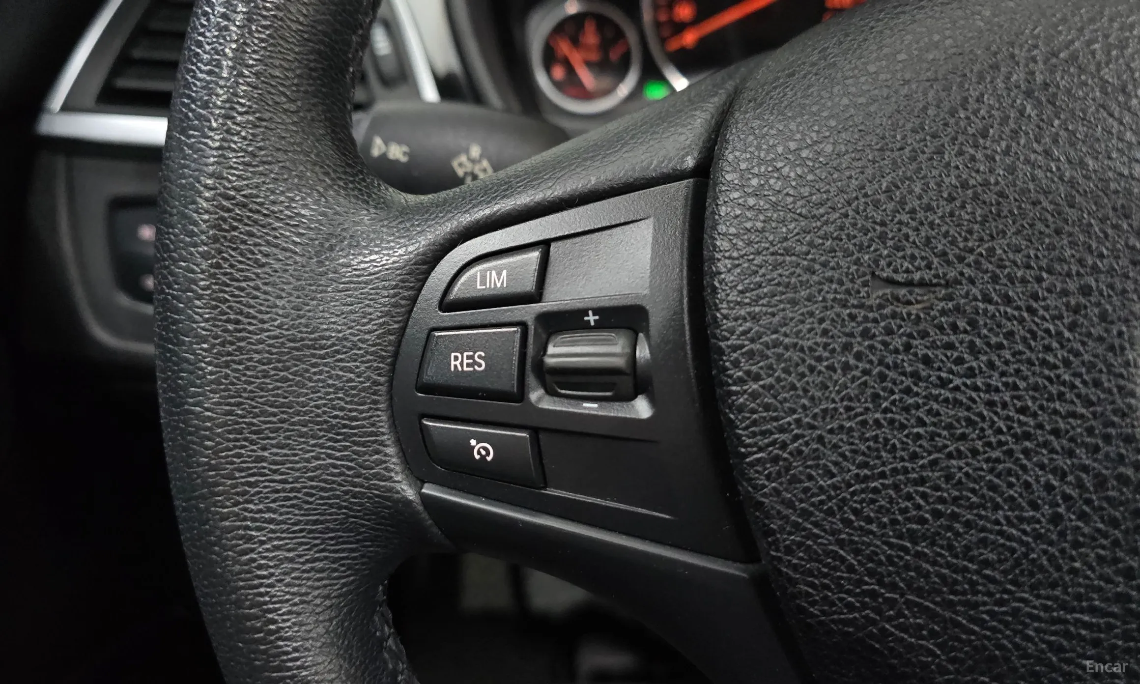 BMW 3 Series (F30) превью 18