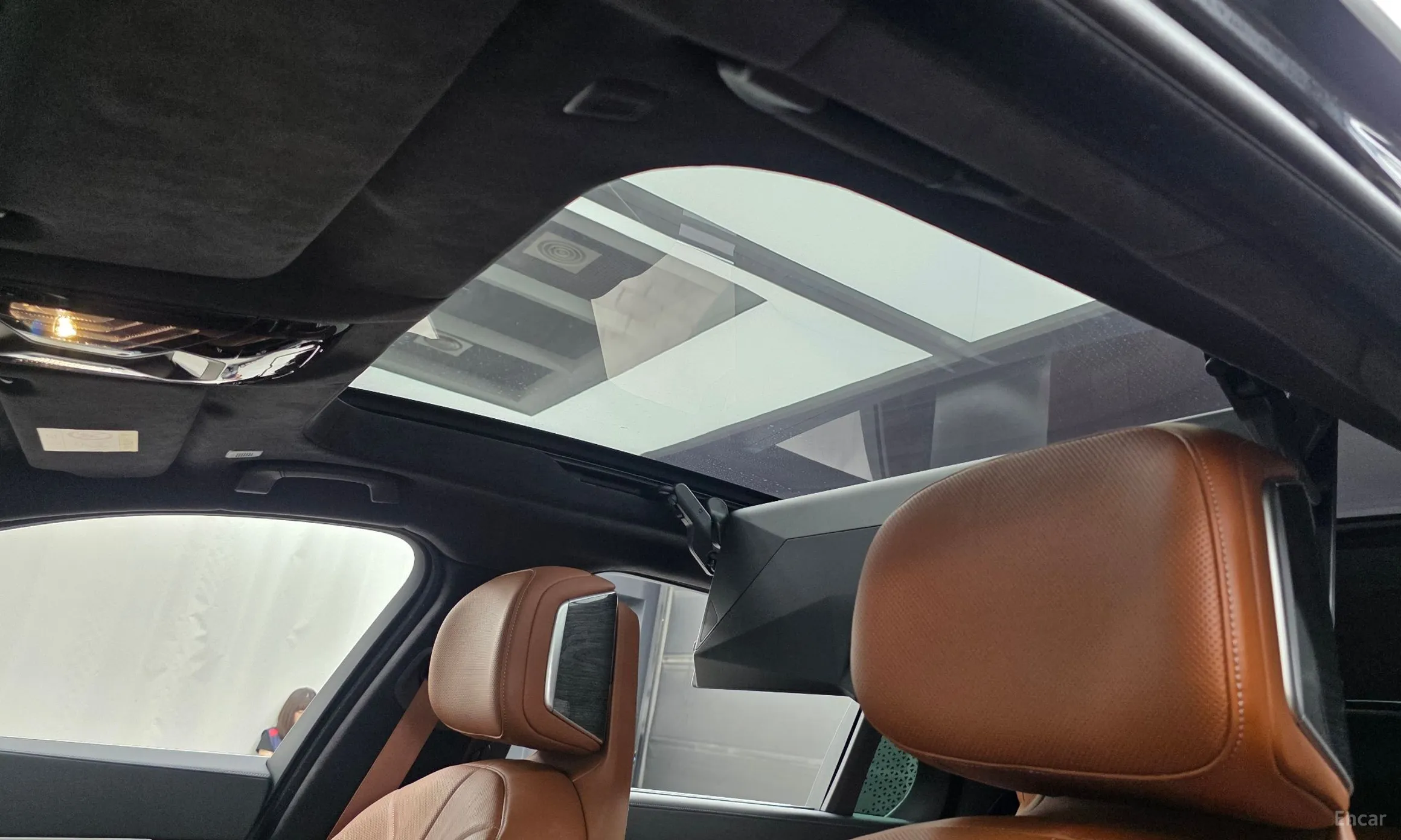 BMW 7 Series (G70) превью 19