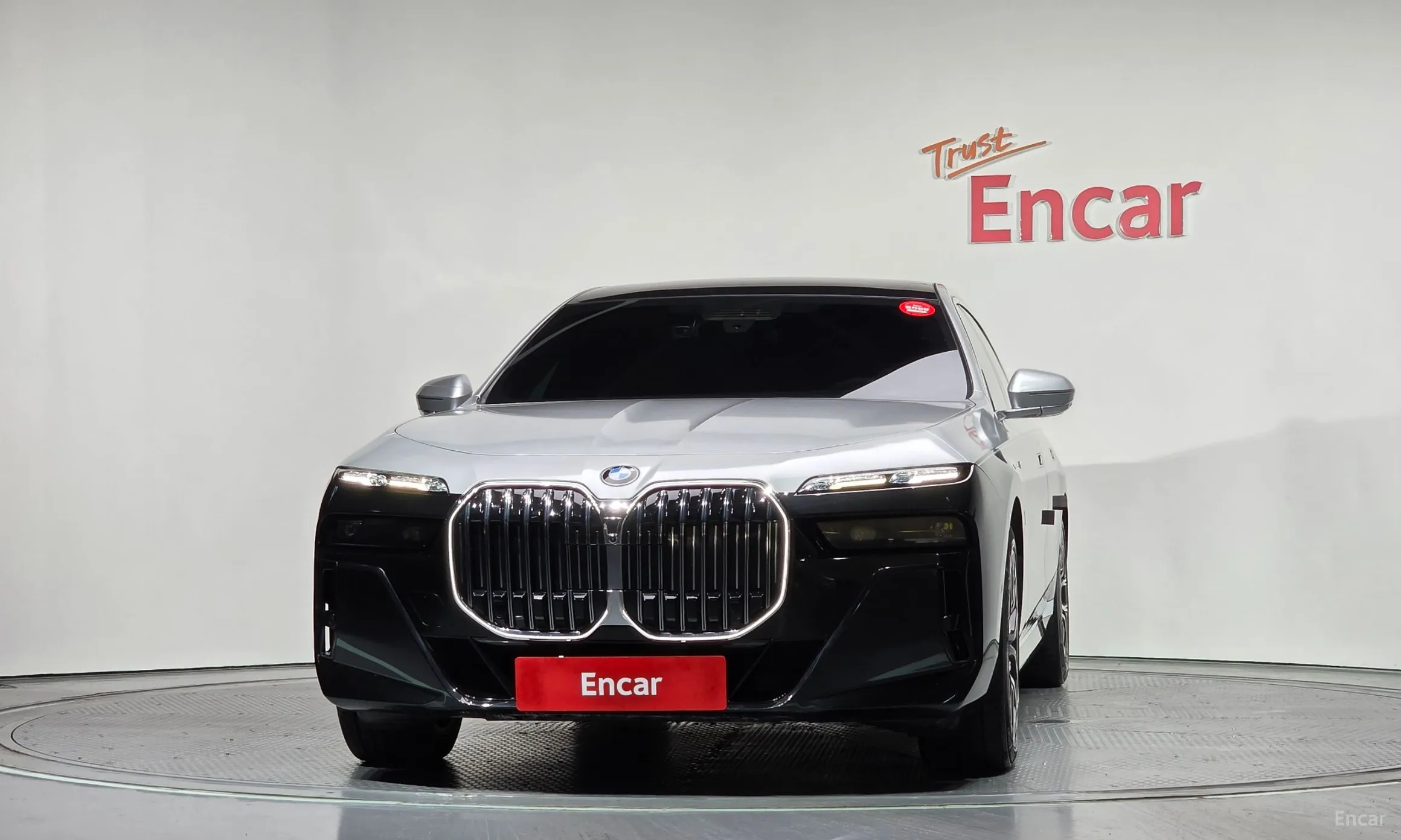 BMW 7 Series (G70) превью 3