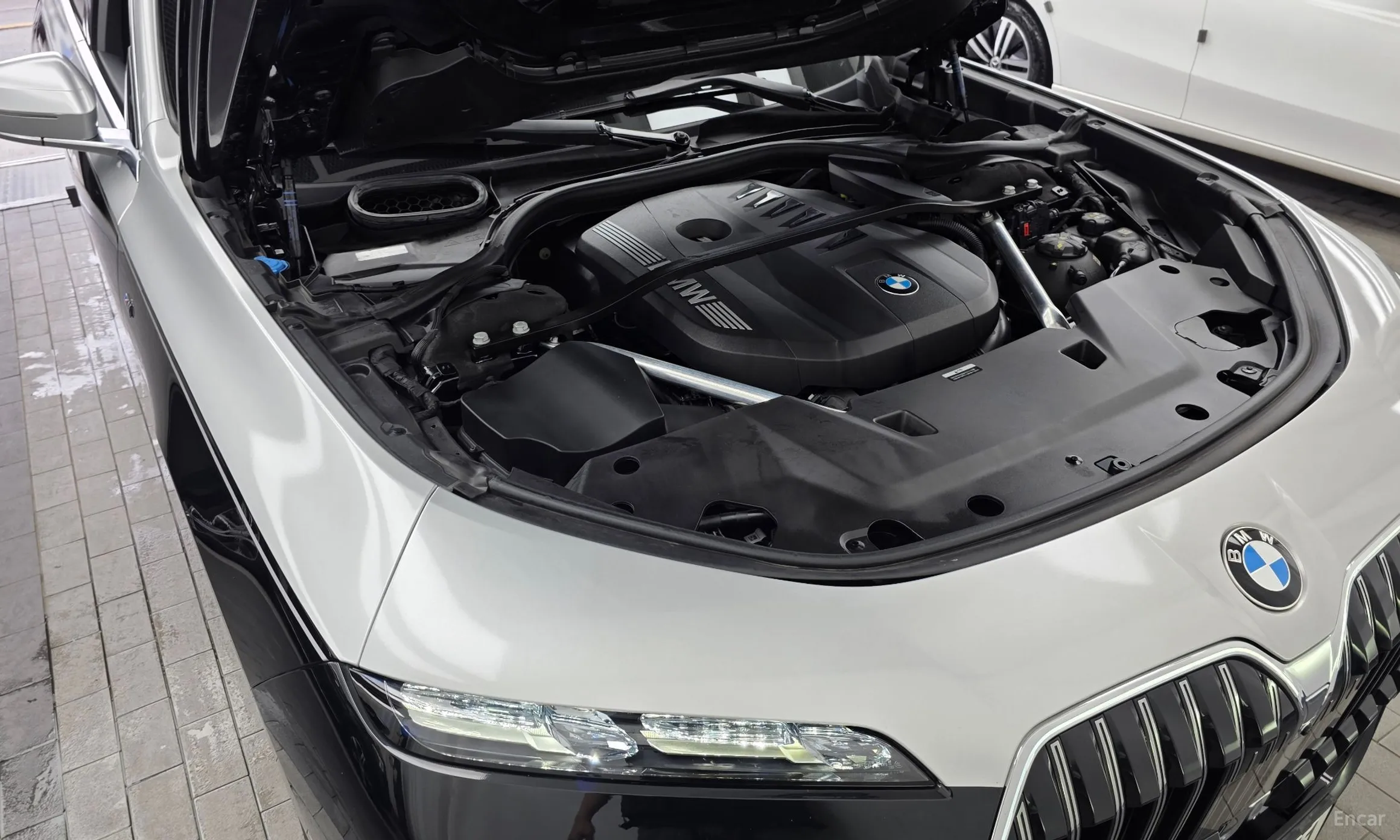 BMW 7 Series (G70) превью 6