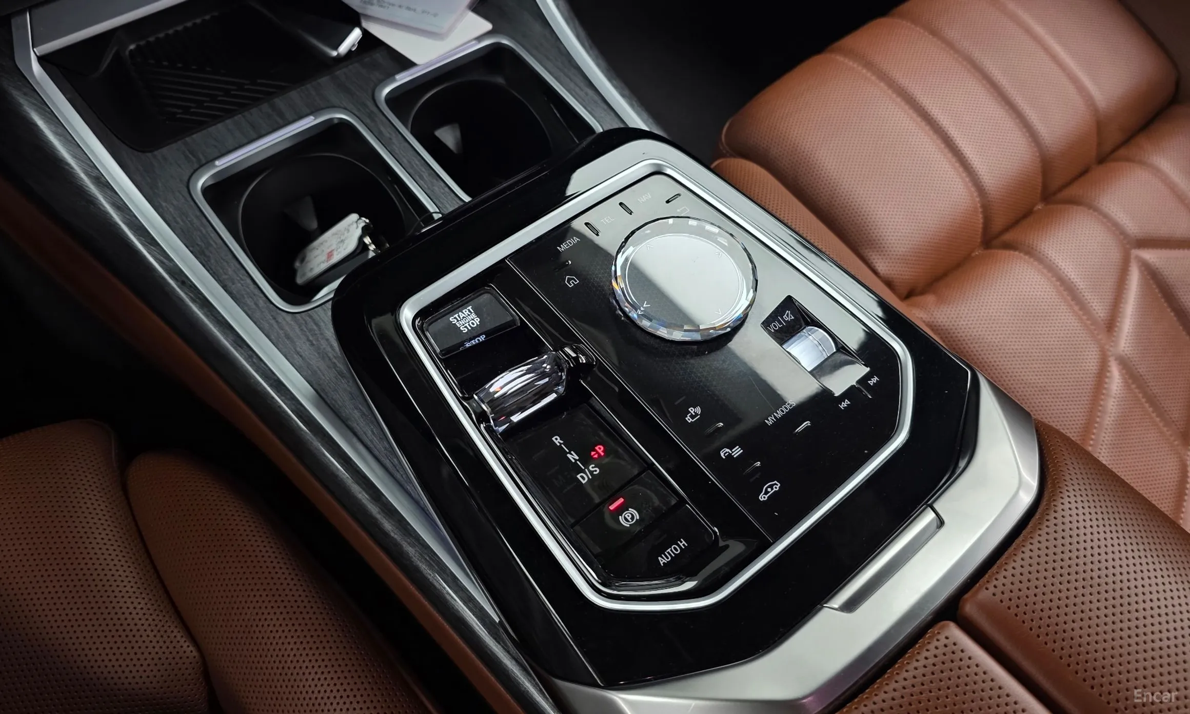 BMW 7 Series (G70) превью 9
