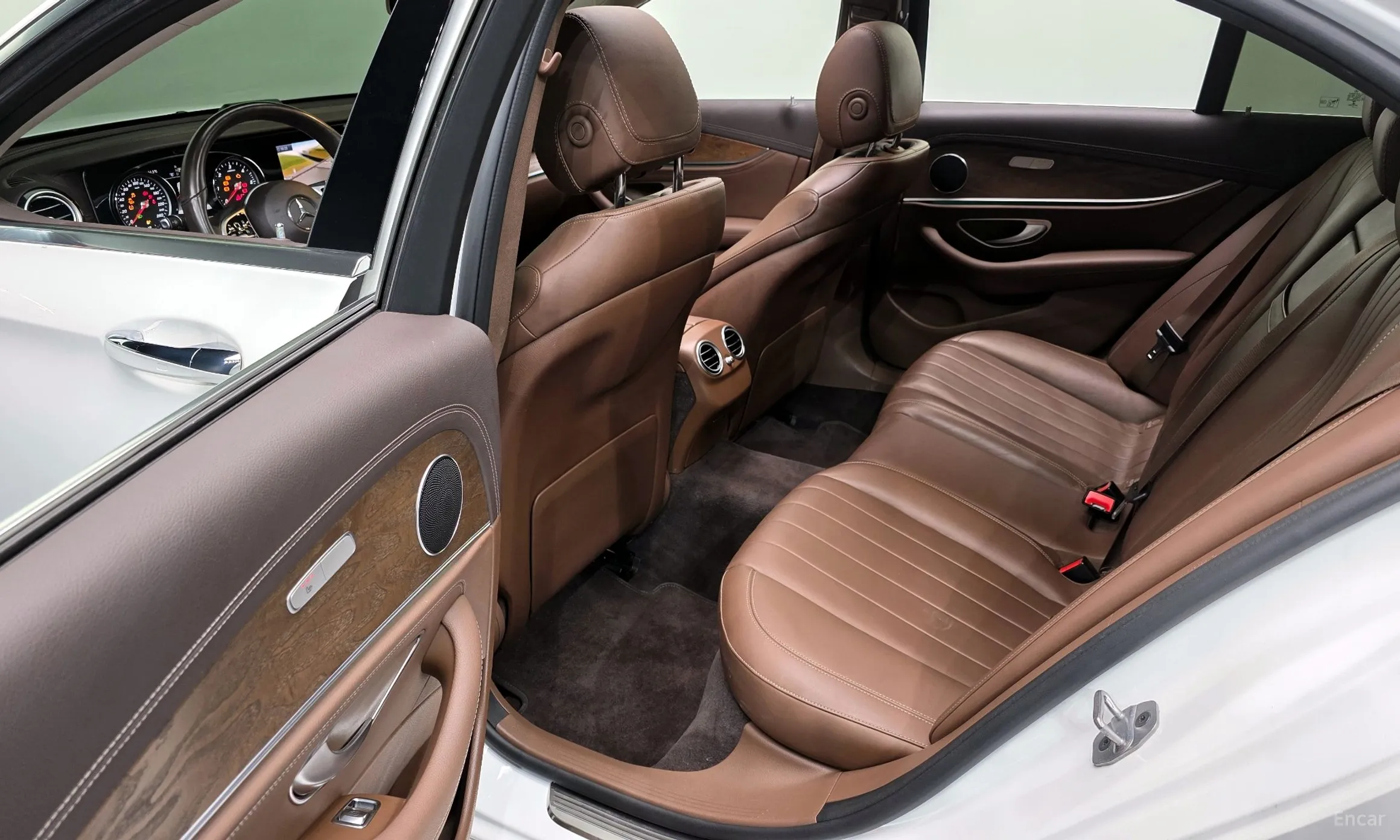 Mercedes Benz E-Class W213 превью 13