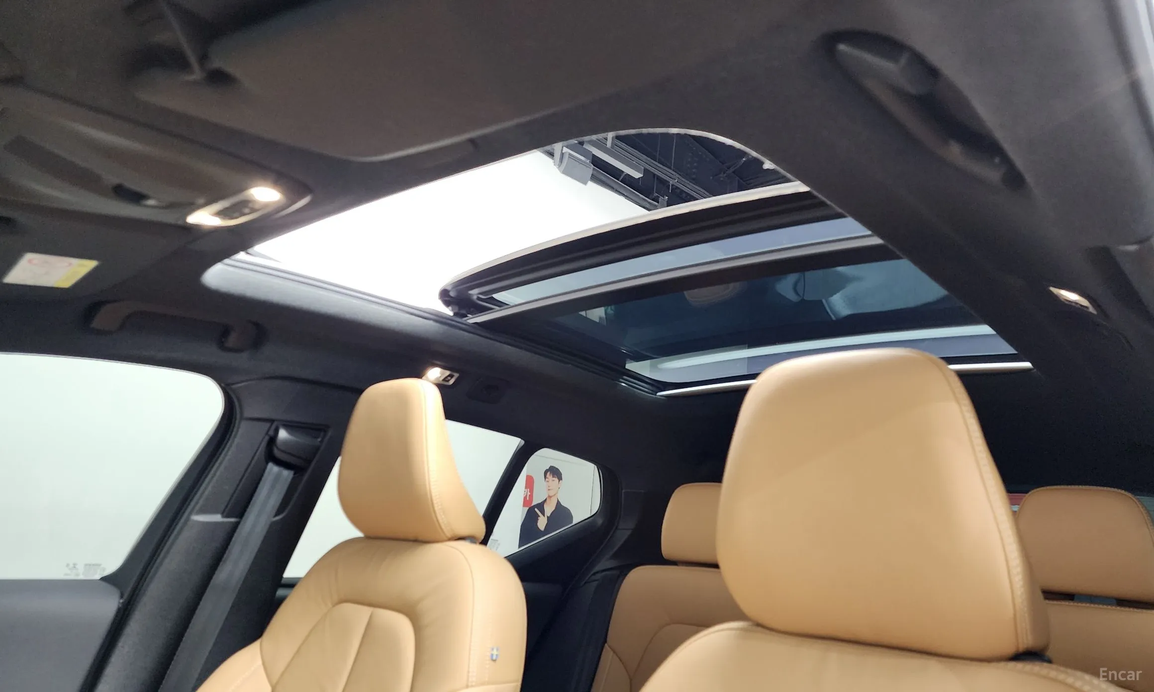 Volvo XC40 превью 17