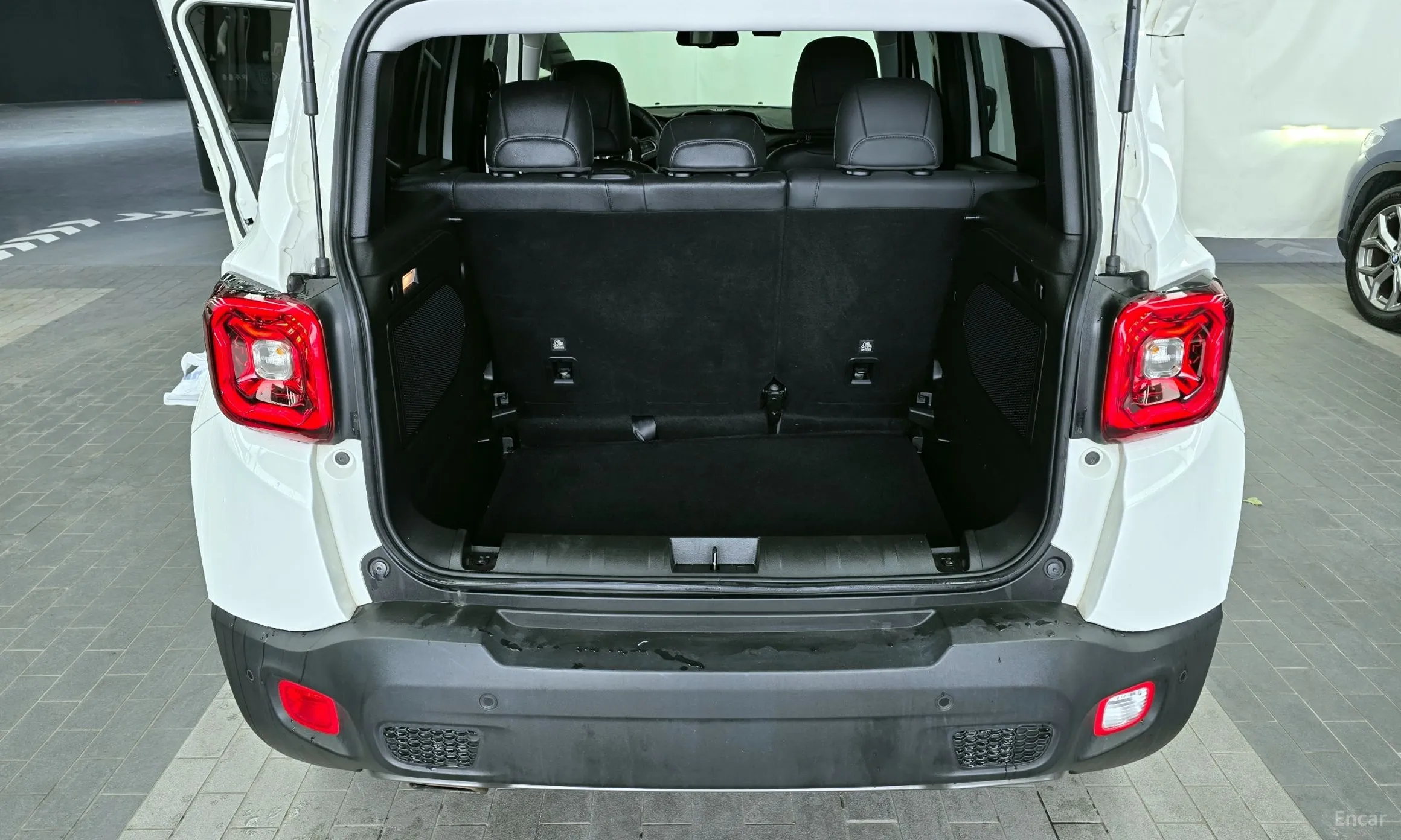 Jeep Renegade превью 20