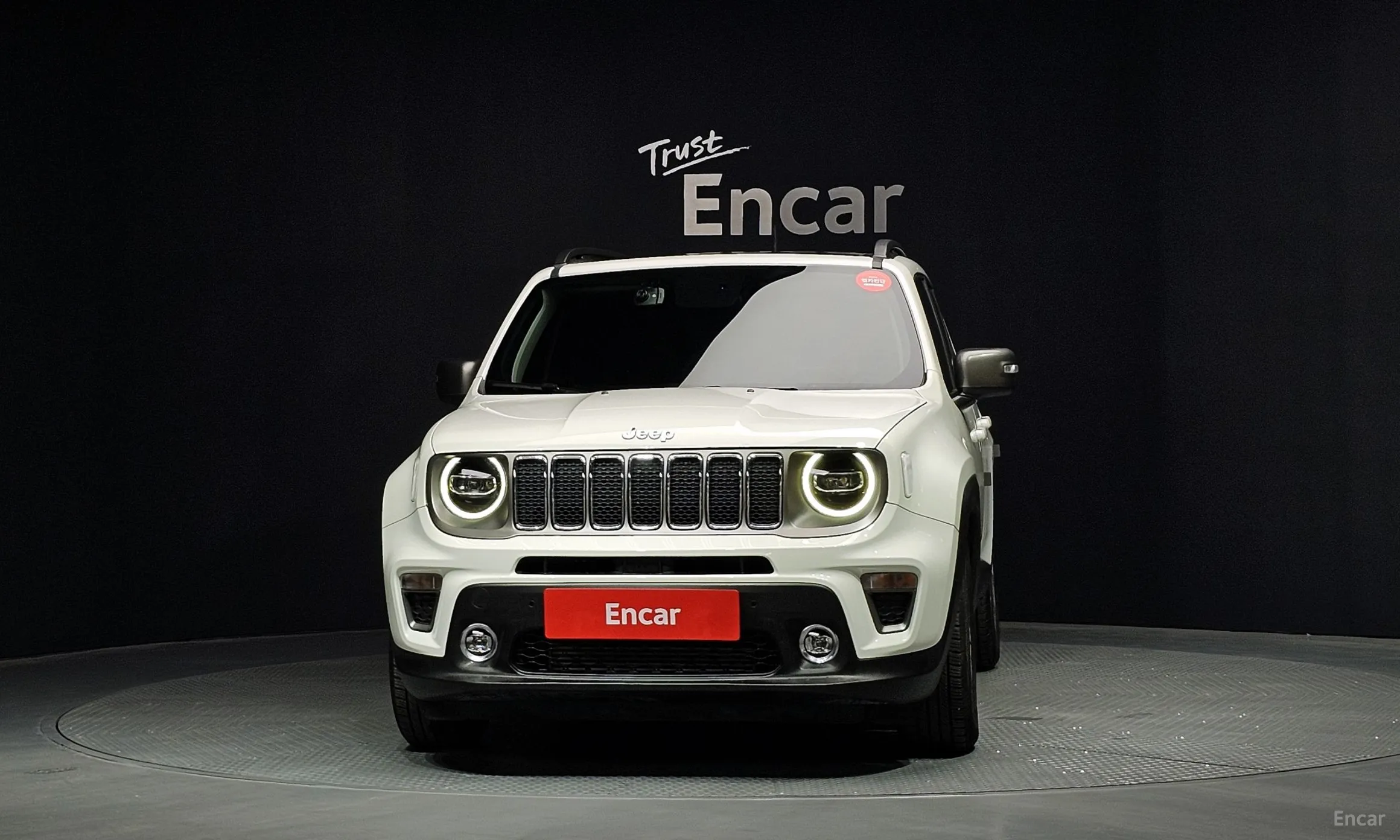 Jeep Renegade превью 3