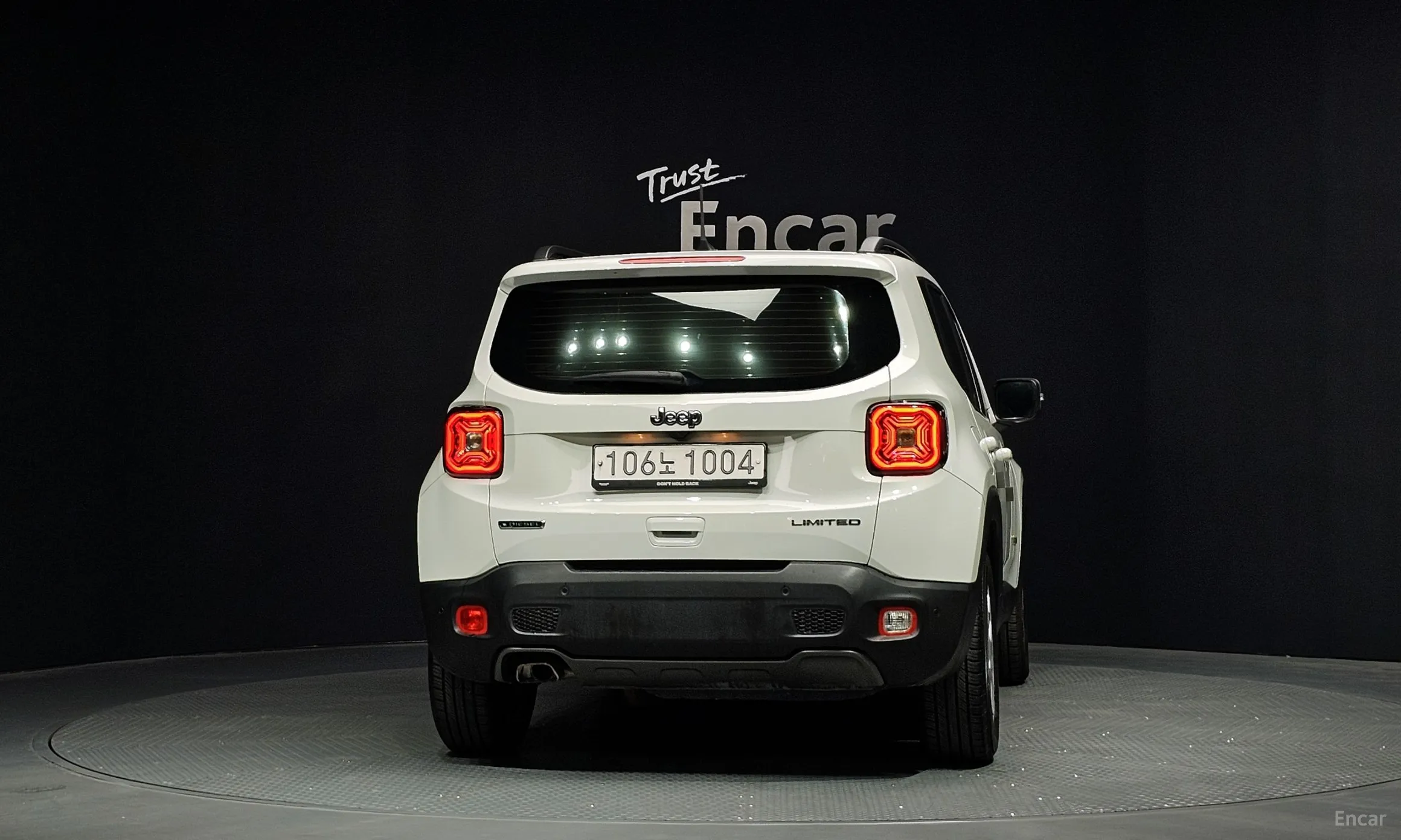 Jeep Renegade превью 4
