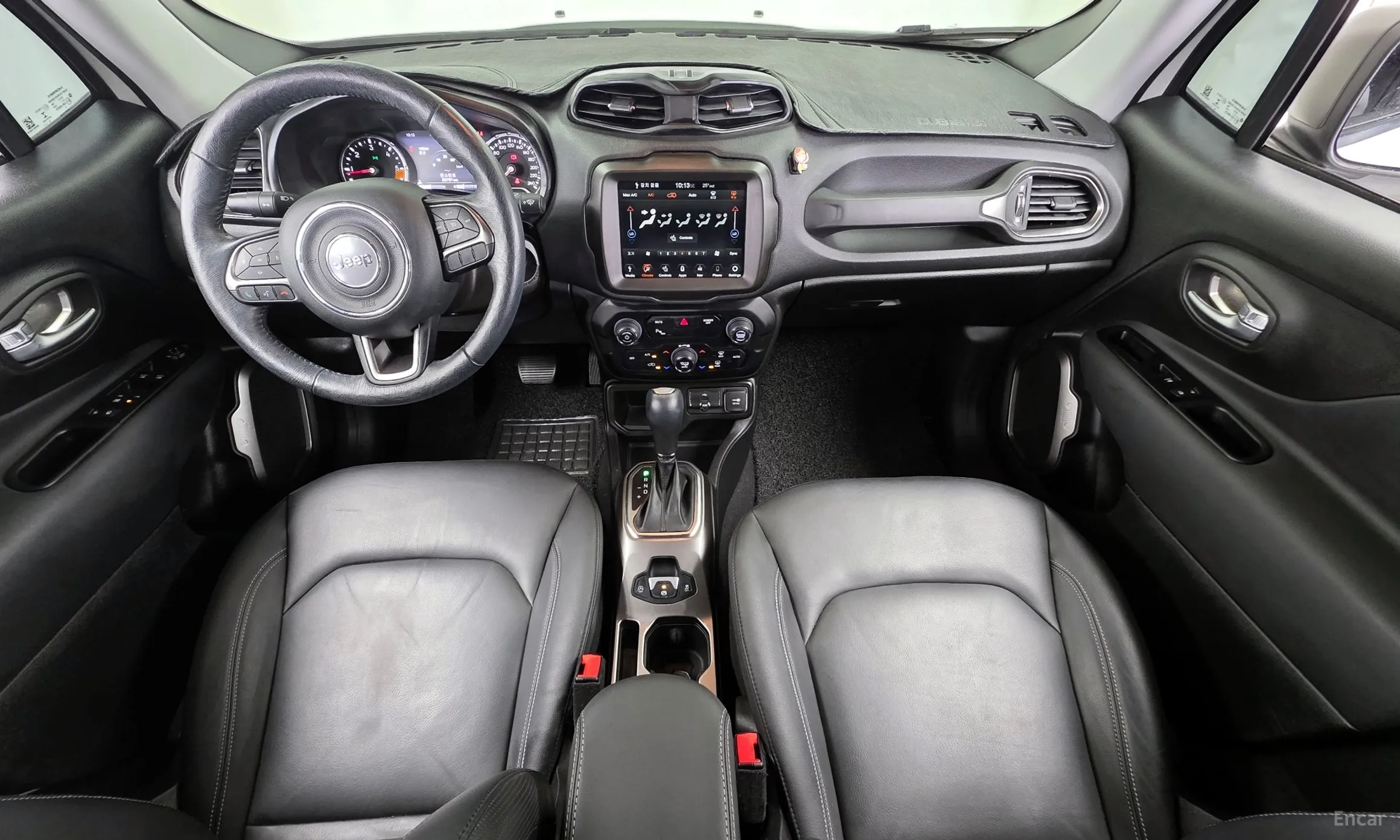 Jeep Renegade превью 7