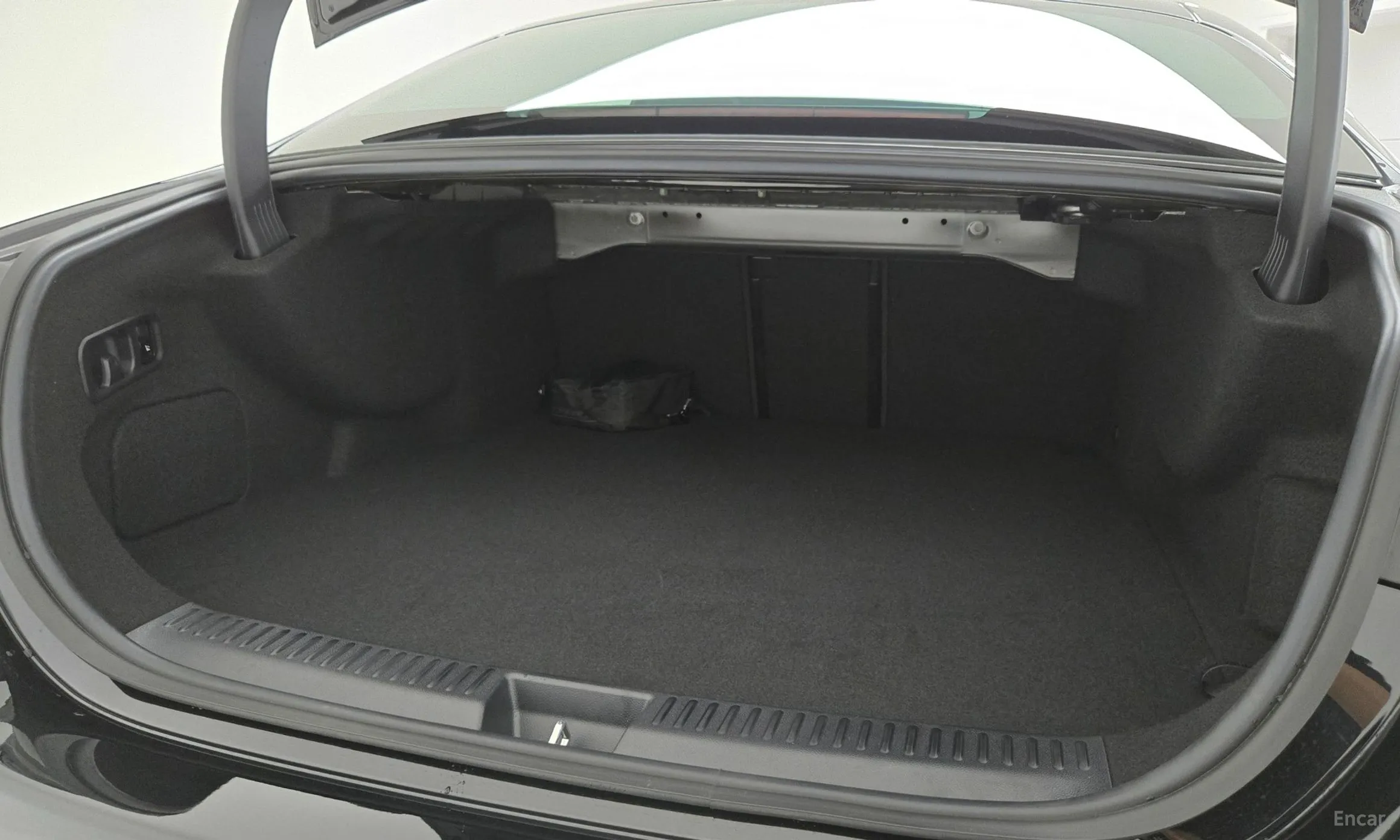Mercedes Benz E-Class W214 превью 11
