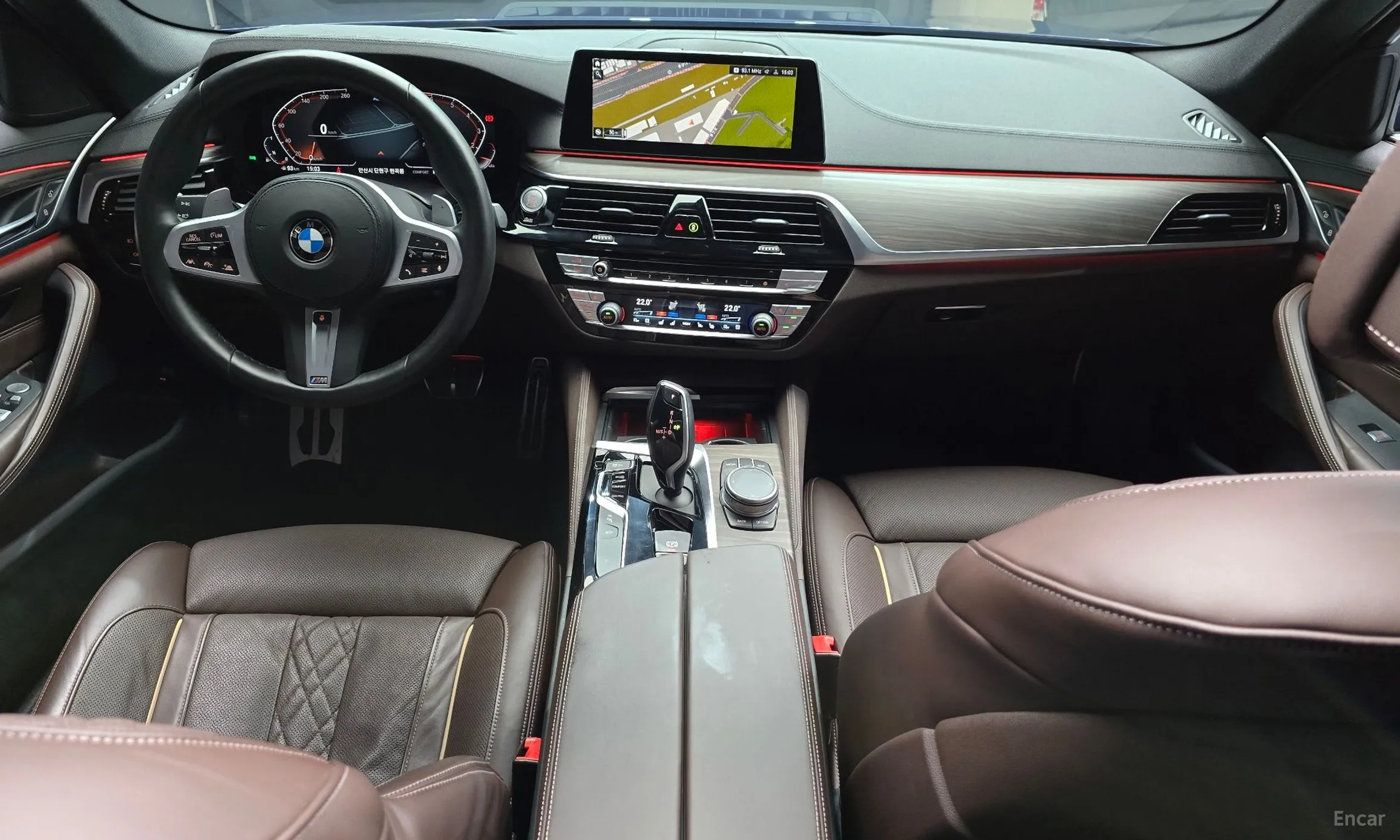 BMW 5 Series (G30) превью 7