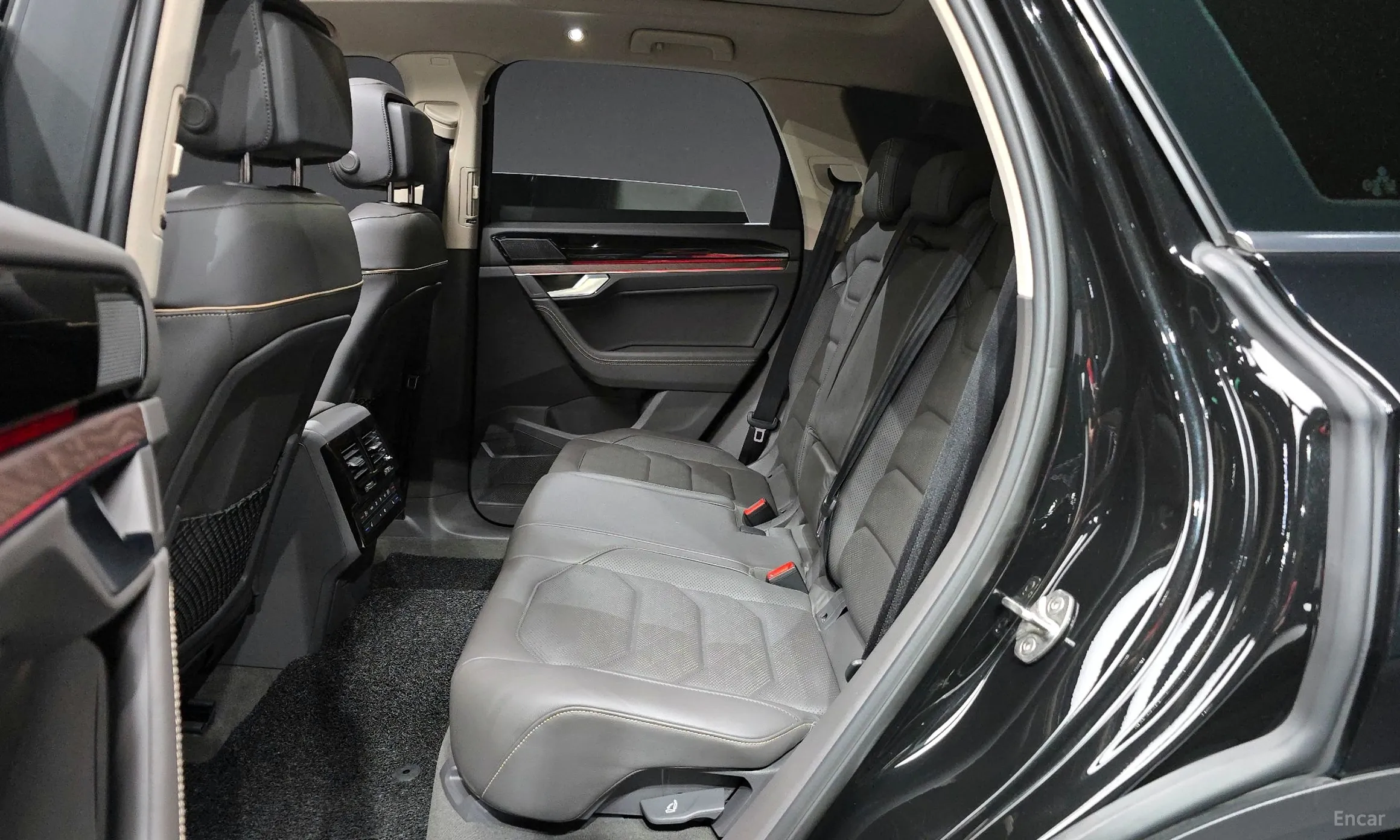 Volkswagen Touareg 3rd Generation превью 12