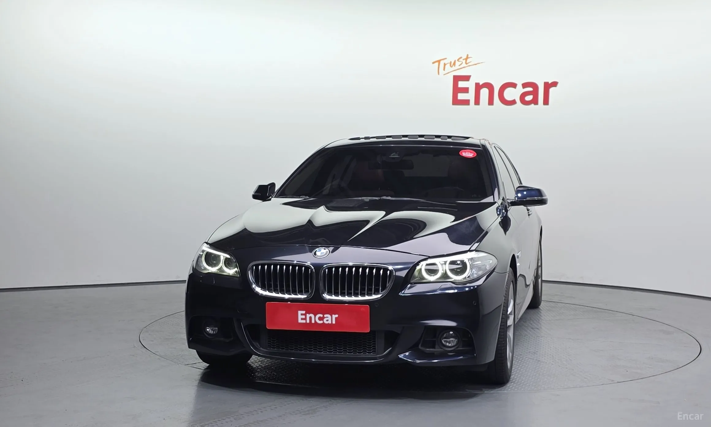 BMW 5 Series (F10) превью 3