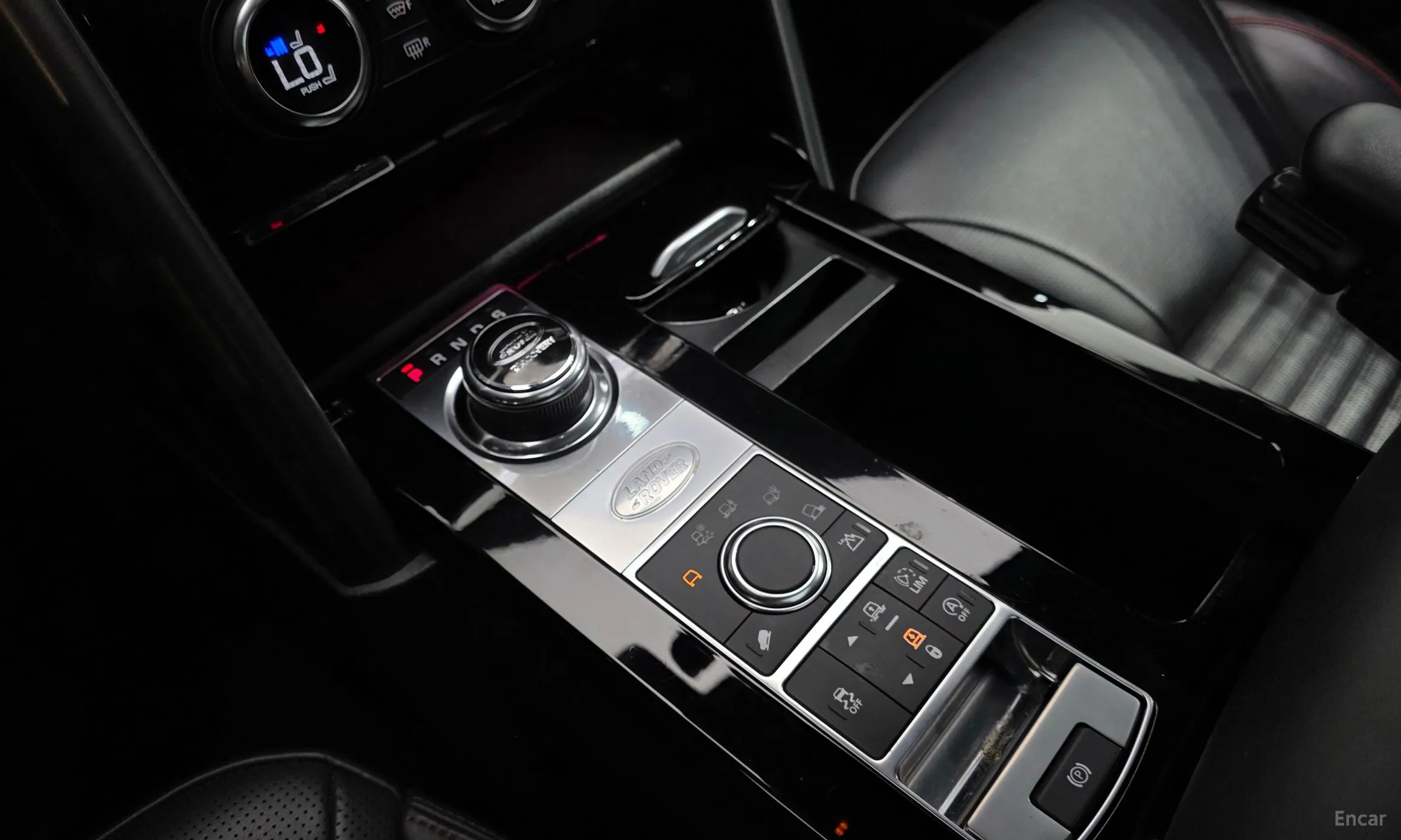 Land Rover Discovery 5 превью 9