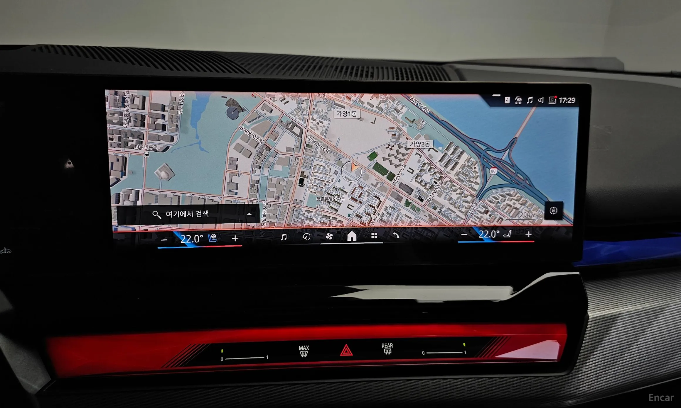 BMW 5 Series (G60) превью 14
