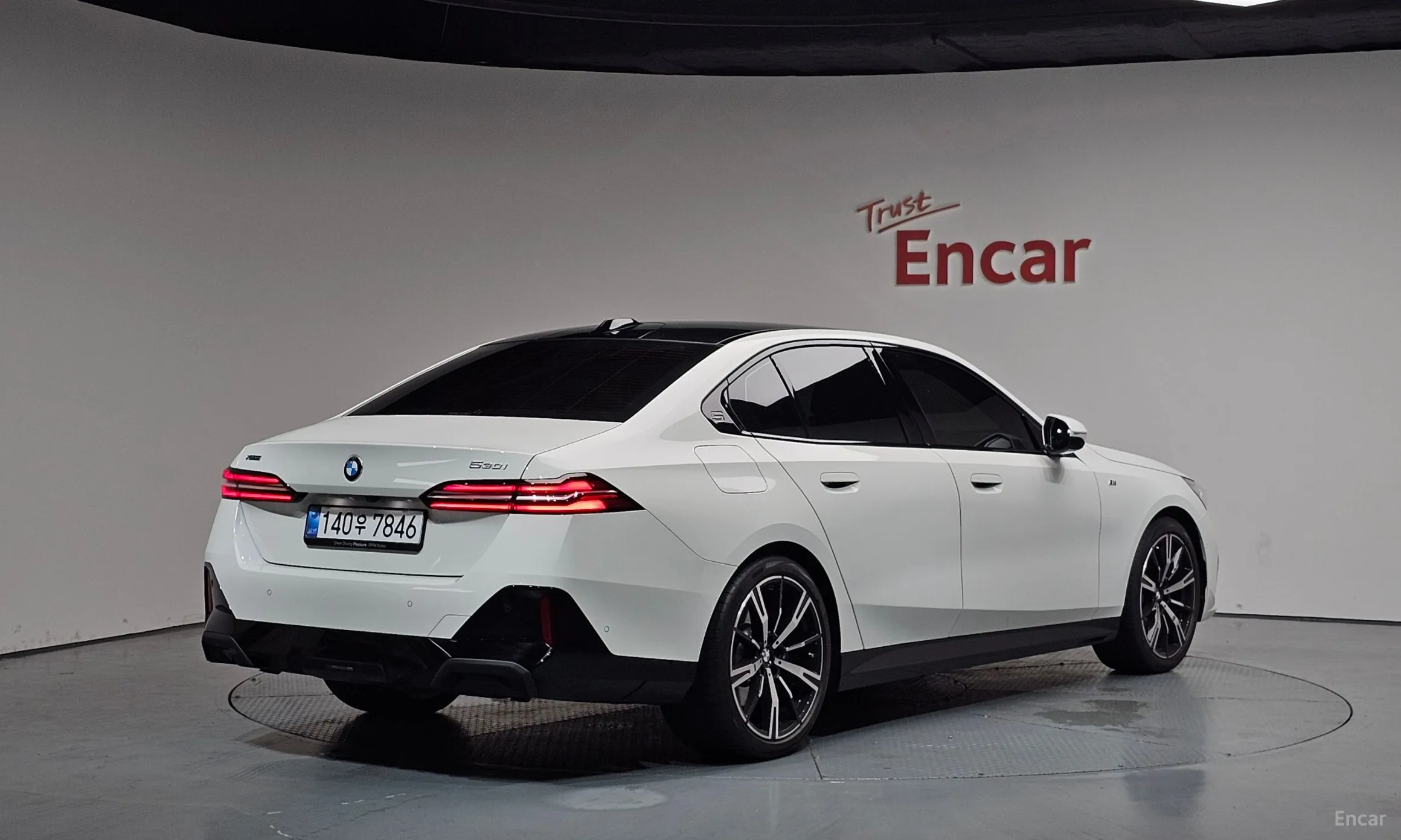 BMW 5 Series (G60)