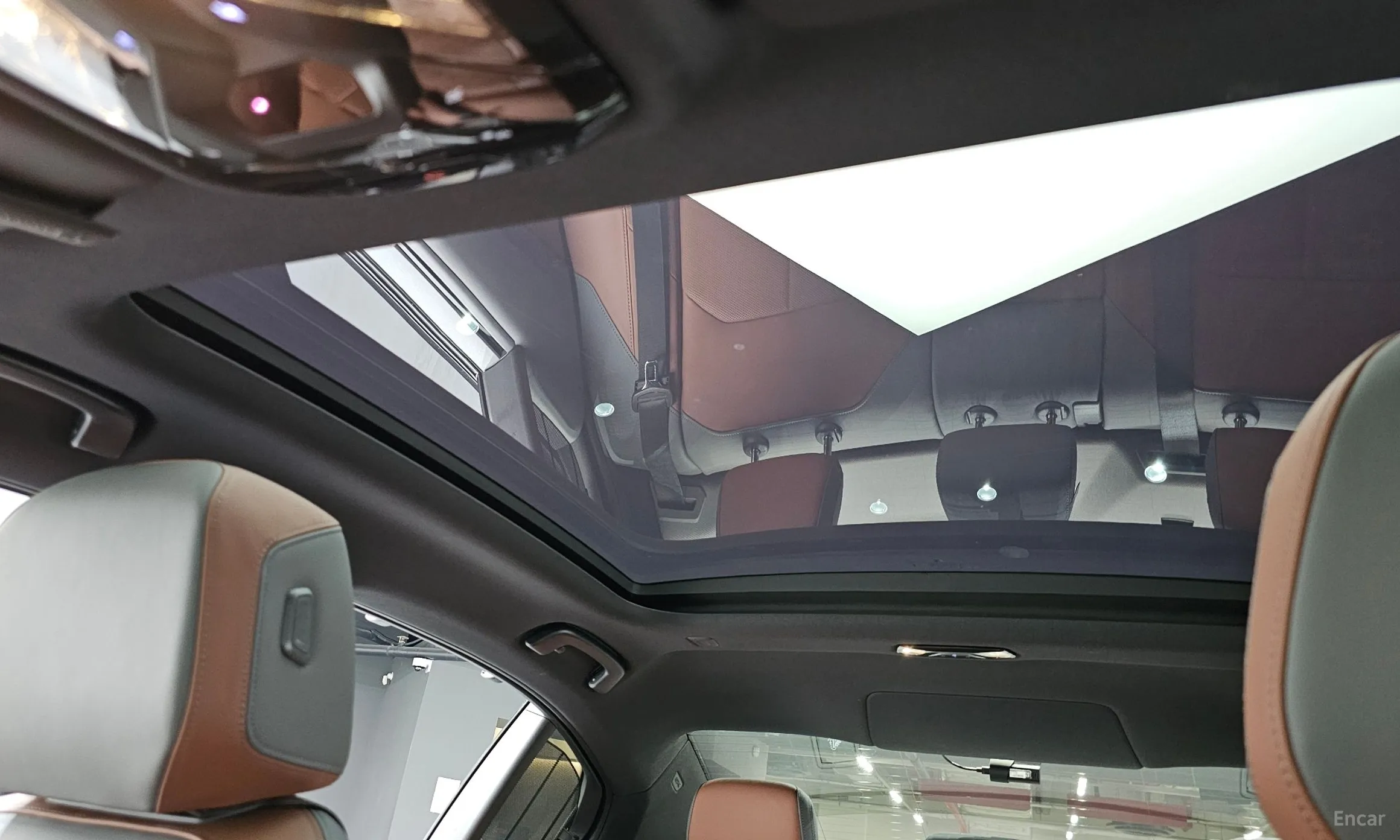 BMW 5 Series (G60) превью 16