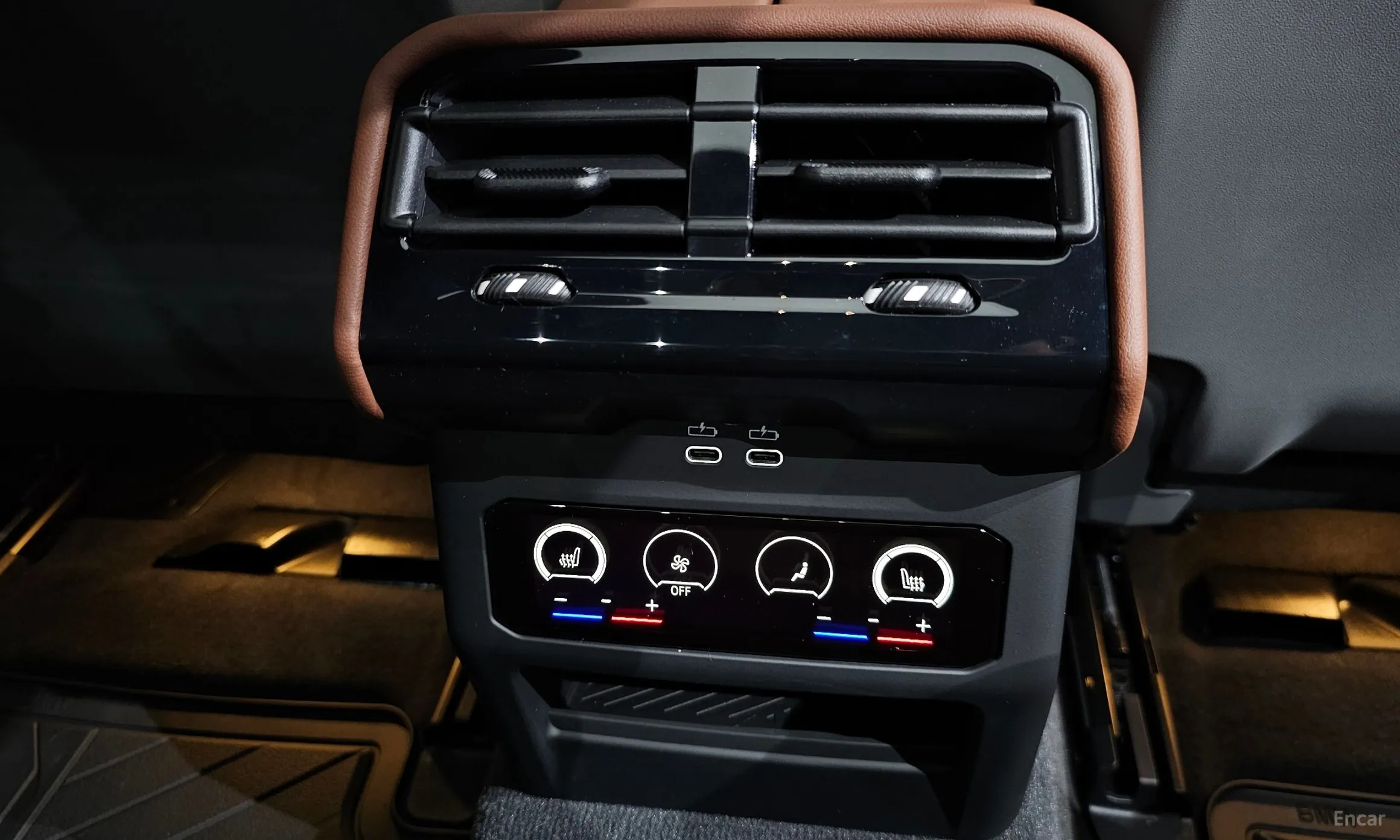 BMW 5 Series (G60) превью 19
