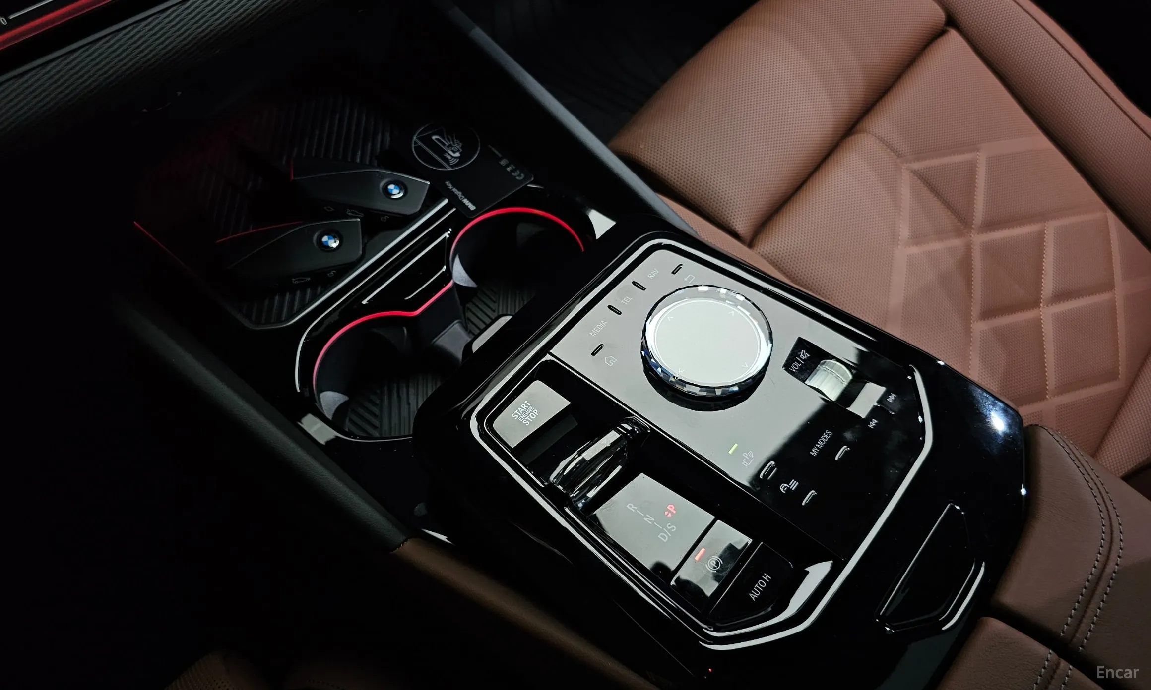 BMW 5 Series (G60) превью 9