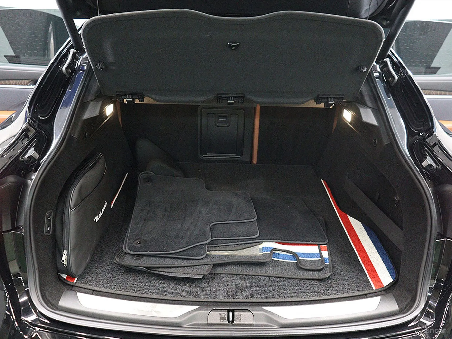 Maserati Levante превью 5