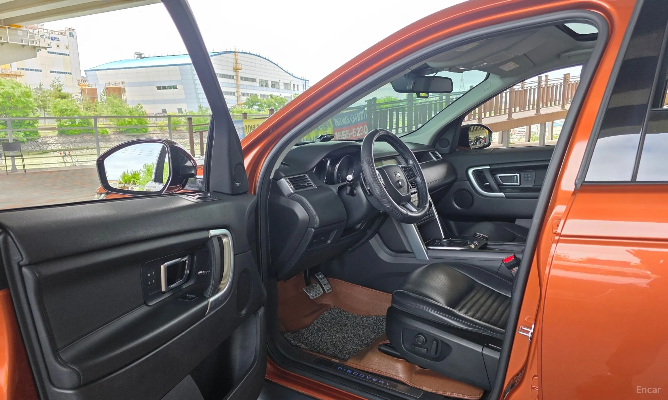 Land Rover Discovery Sports превью 12