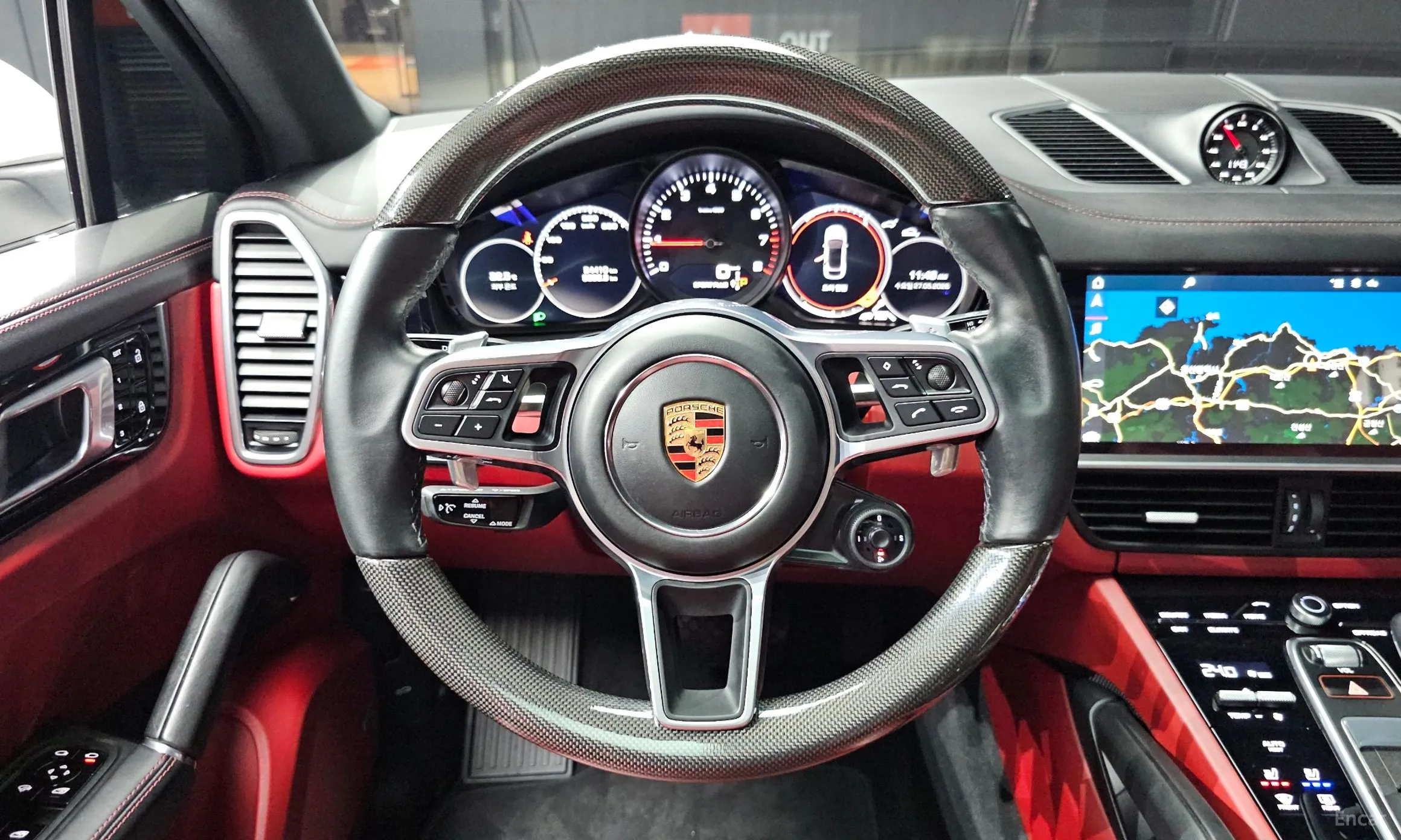 Porsche Cayenne (PO536) превью 13