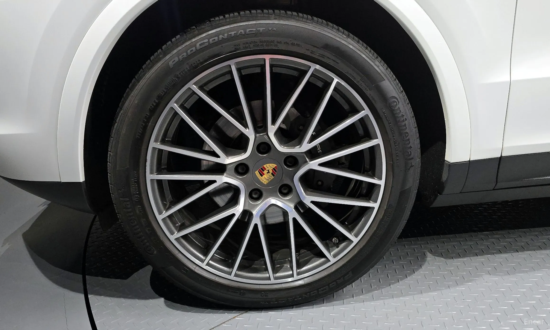 Porsche Cayenne (PO536) превью 5