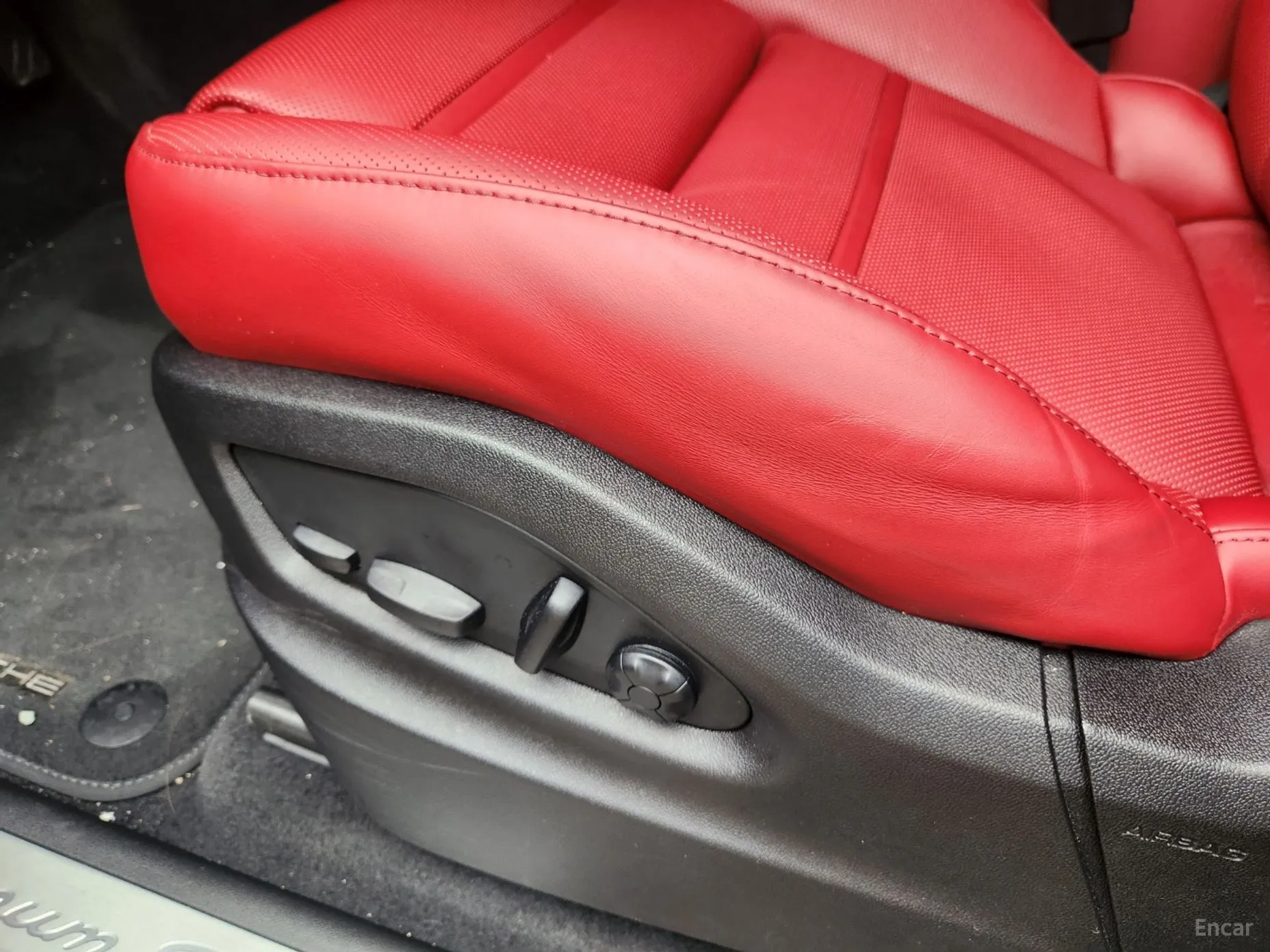Porsche Cayenne (PO536) превью 11