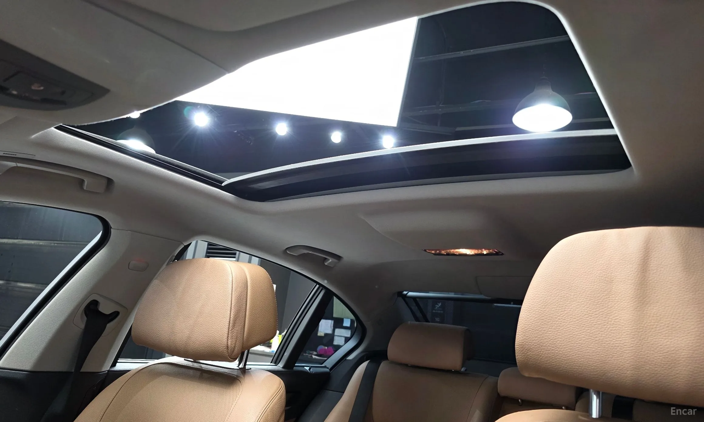 BMW 7 Series (F01) превью 19