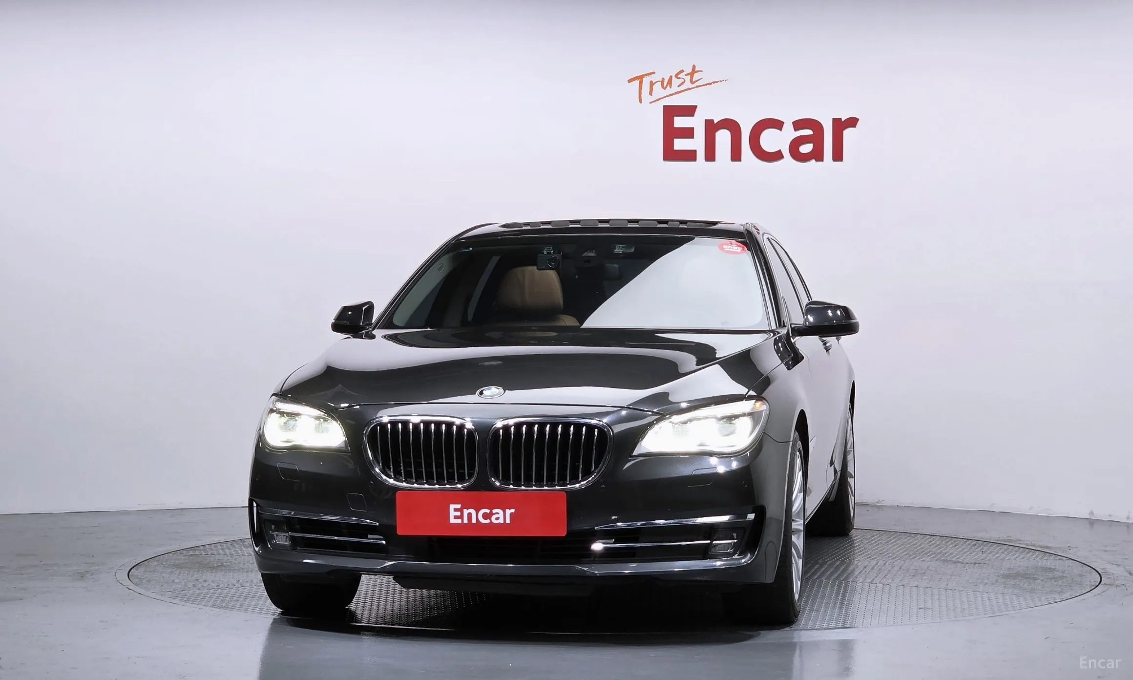 BMW 7 Series (F01) превью 3
