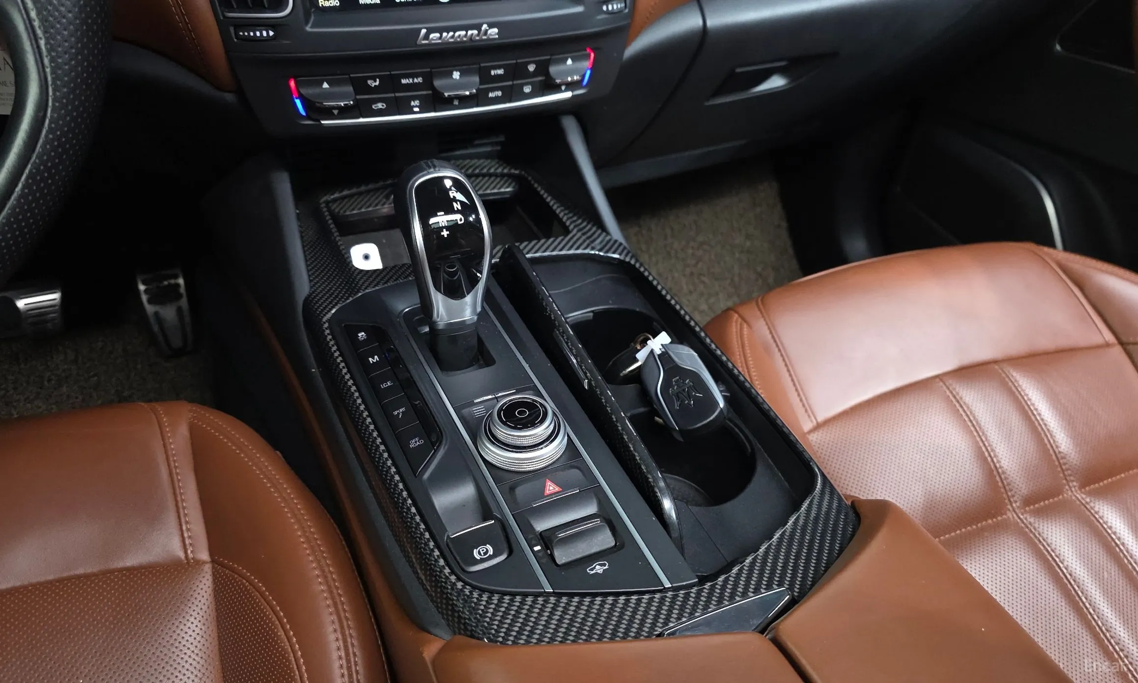 Maserati Levante превью 9