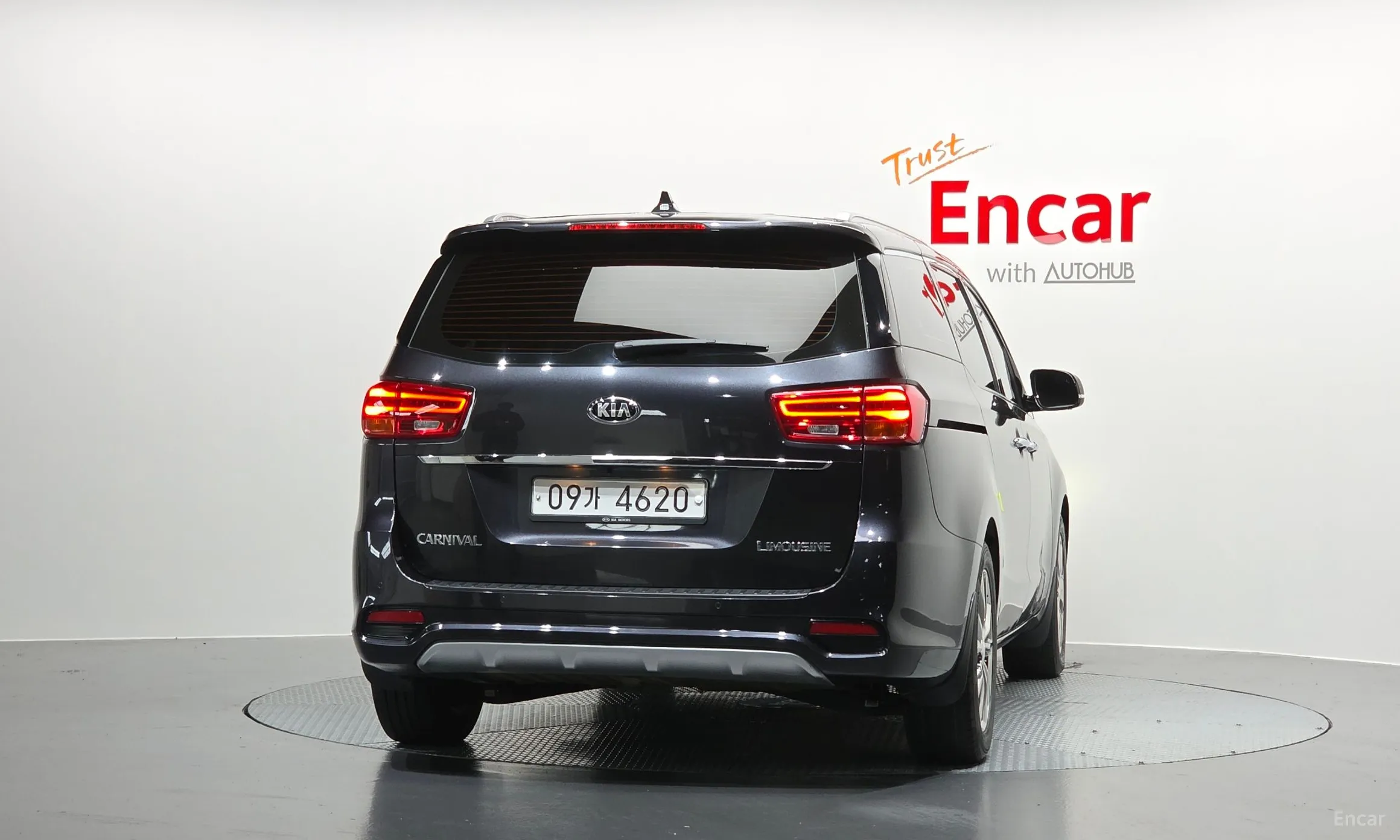 Kia Carnival превью 4