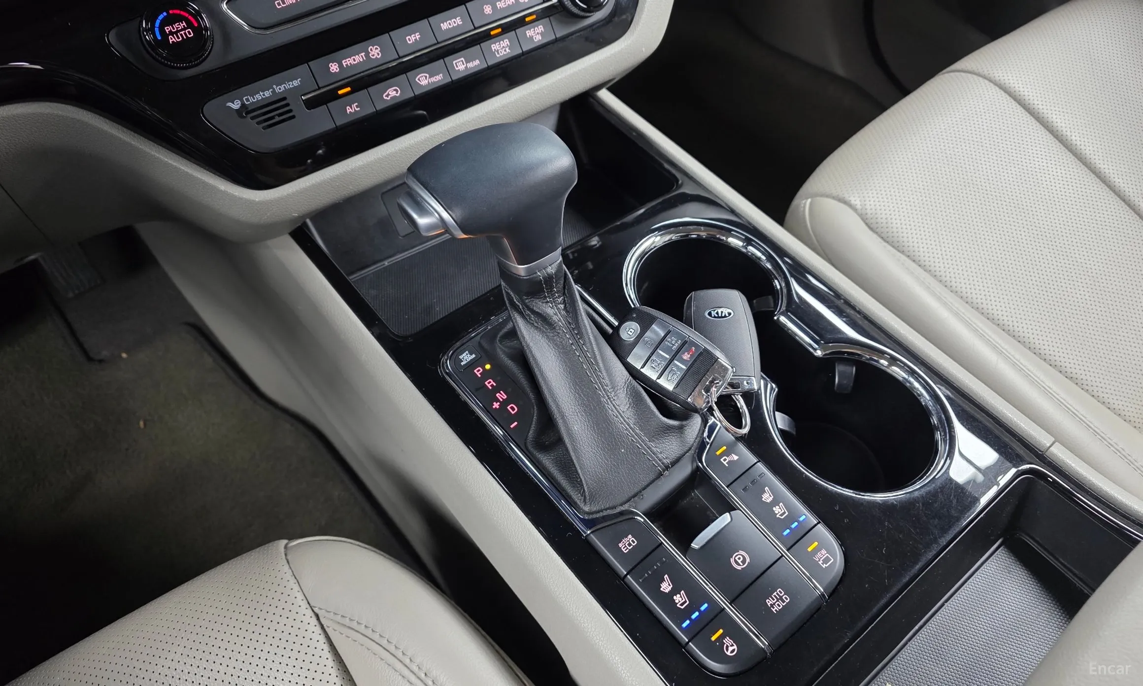 Kia Carnival превью 9