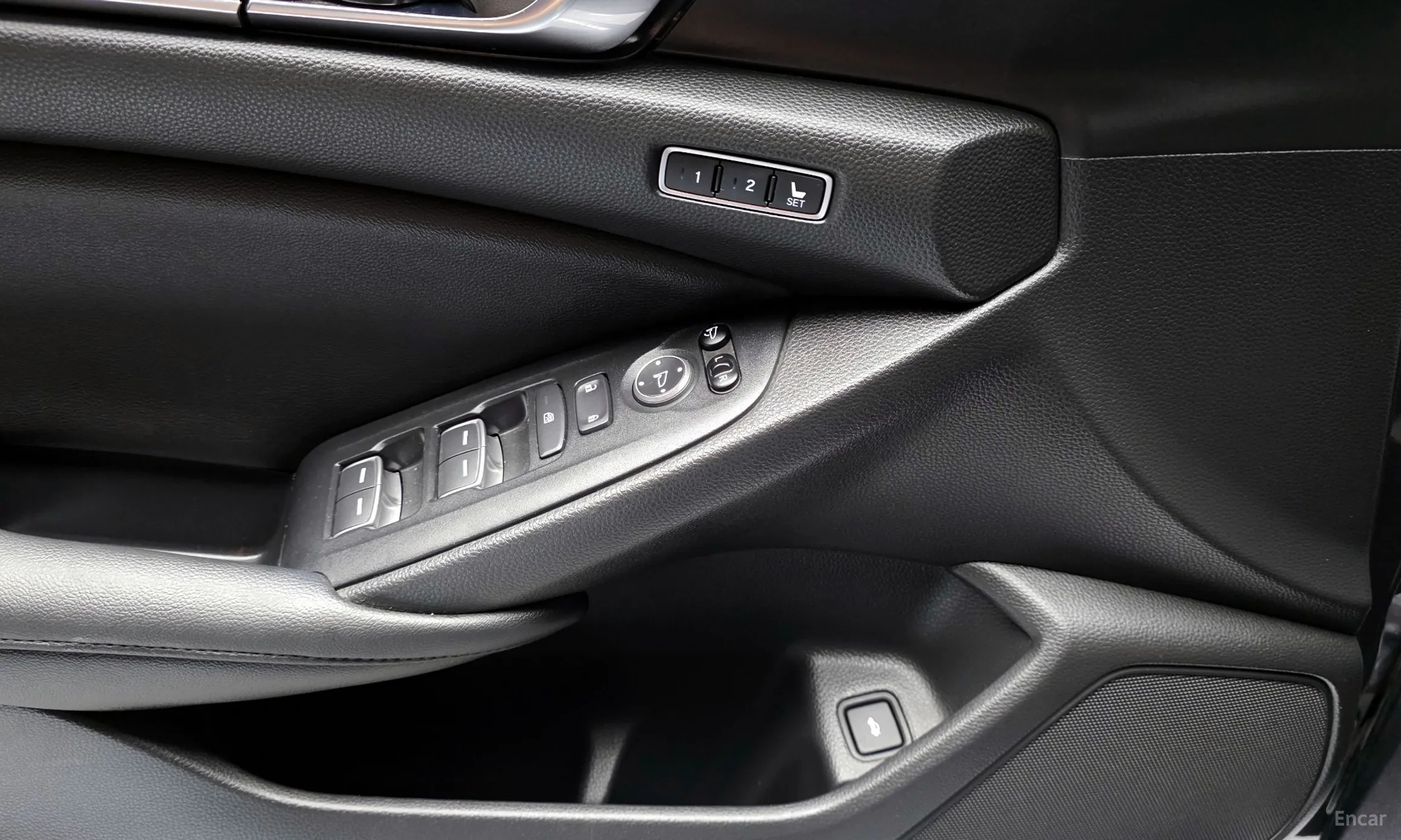 Honda Accord 10th Generation превью 19
