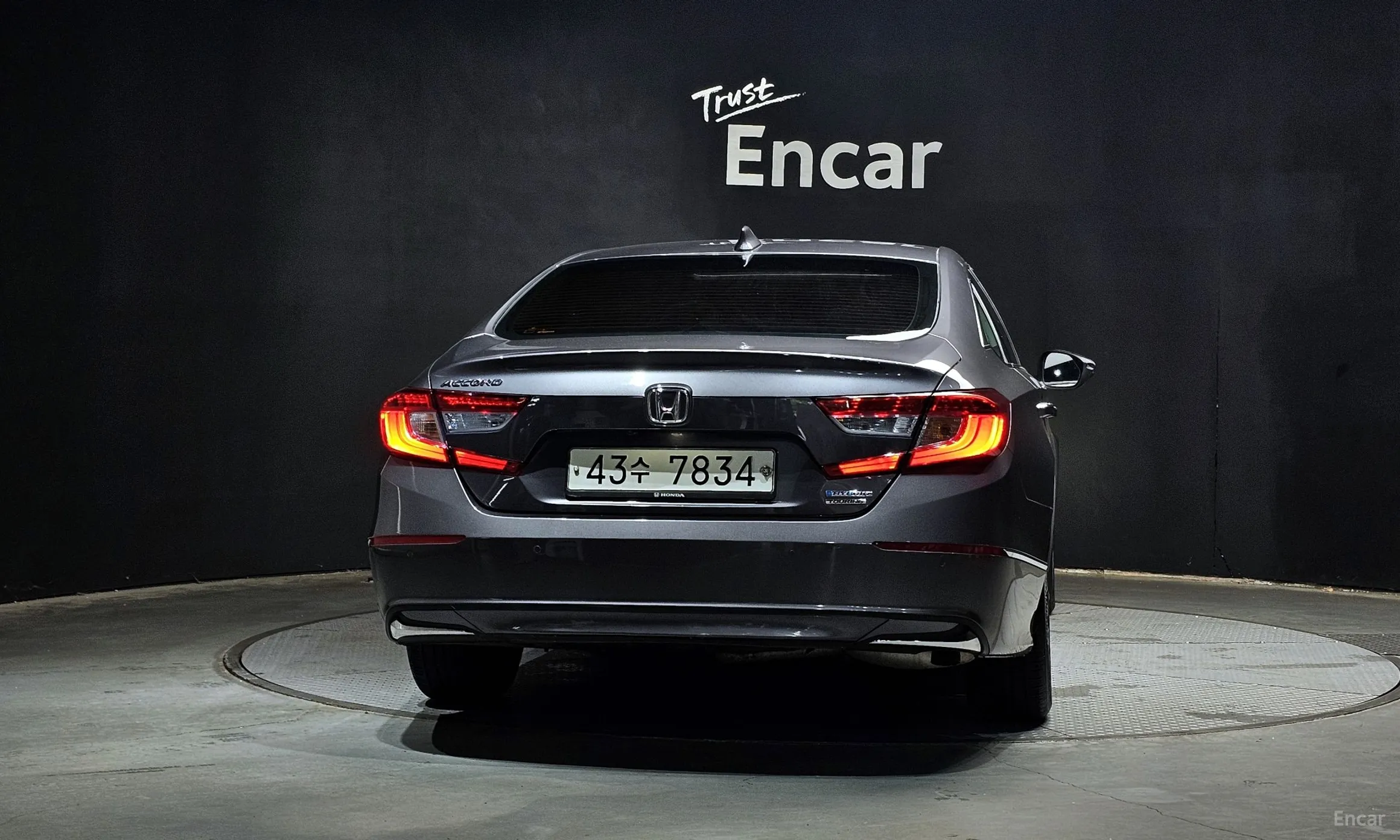 Honda Accord 10th Generation превью 4