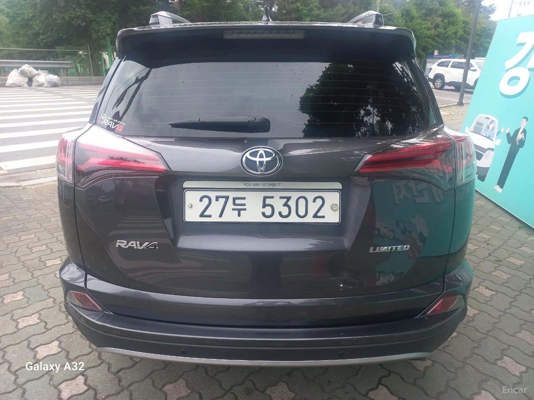 Toyota RAV4 превью 3