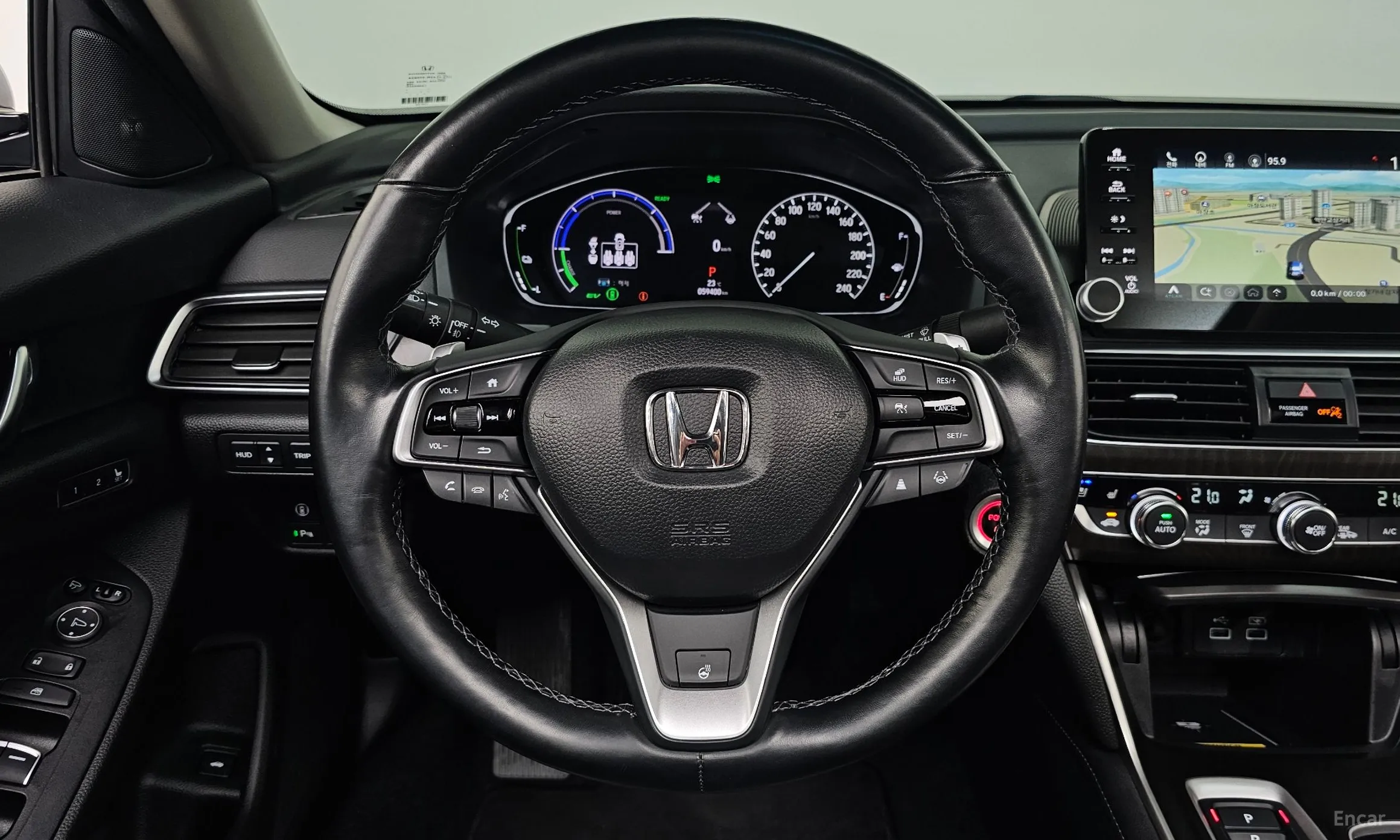Honda Accord 10th Generation превью 12