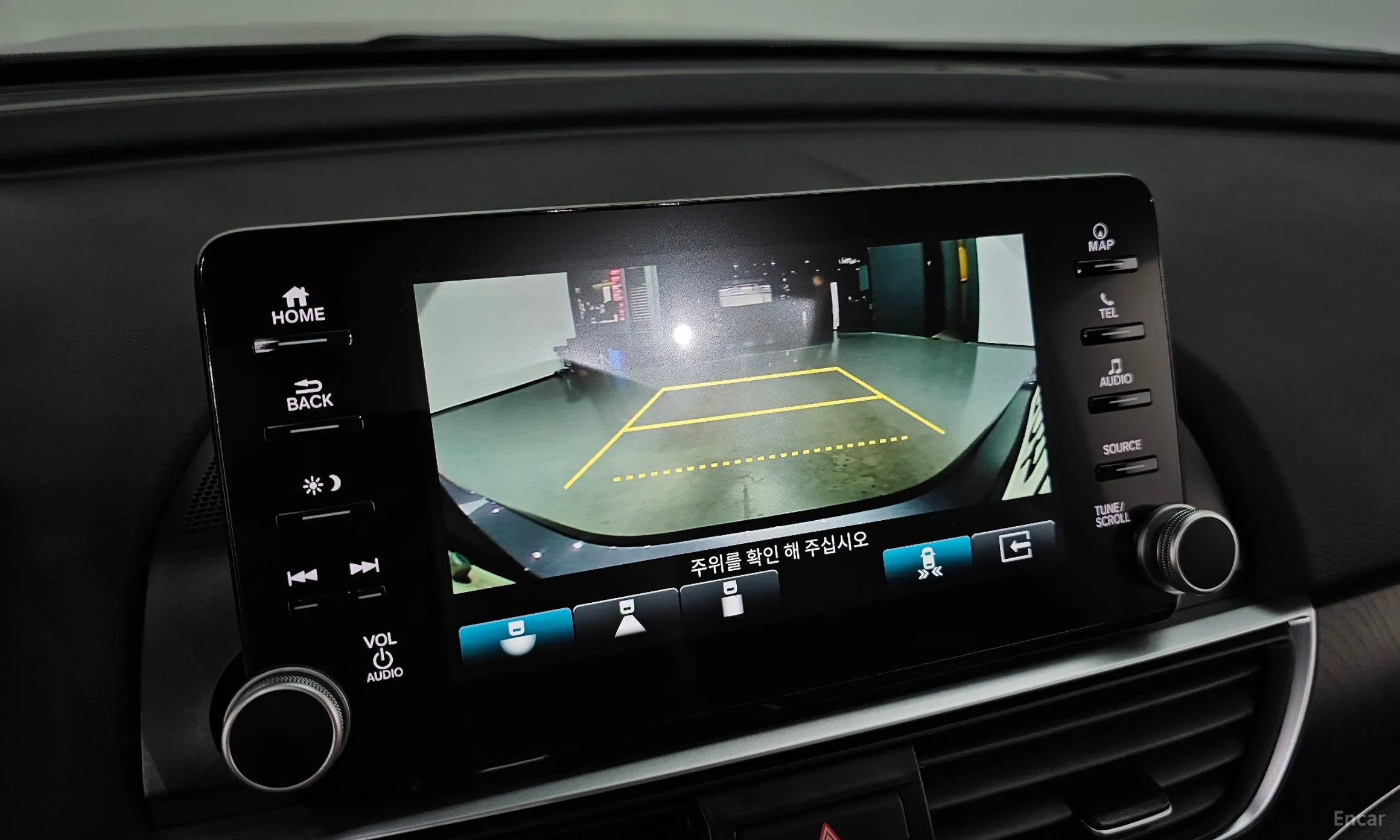 Honda Accord 10th Generation превью 14