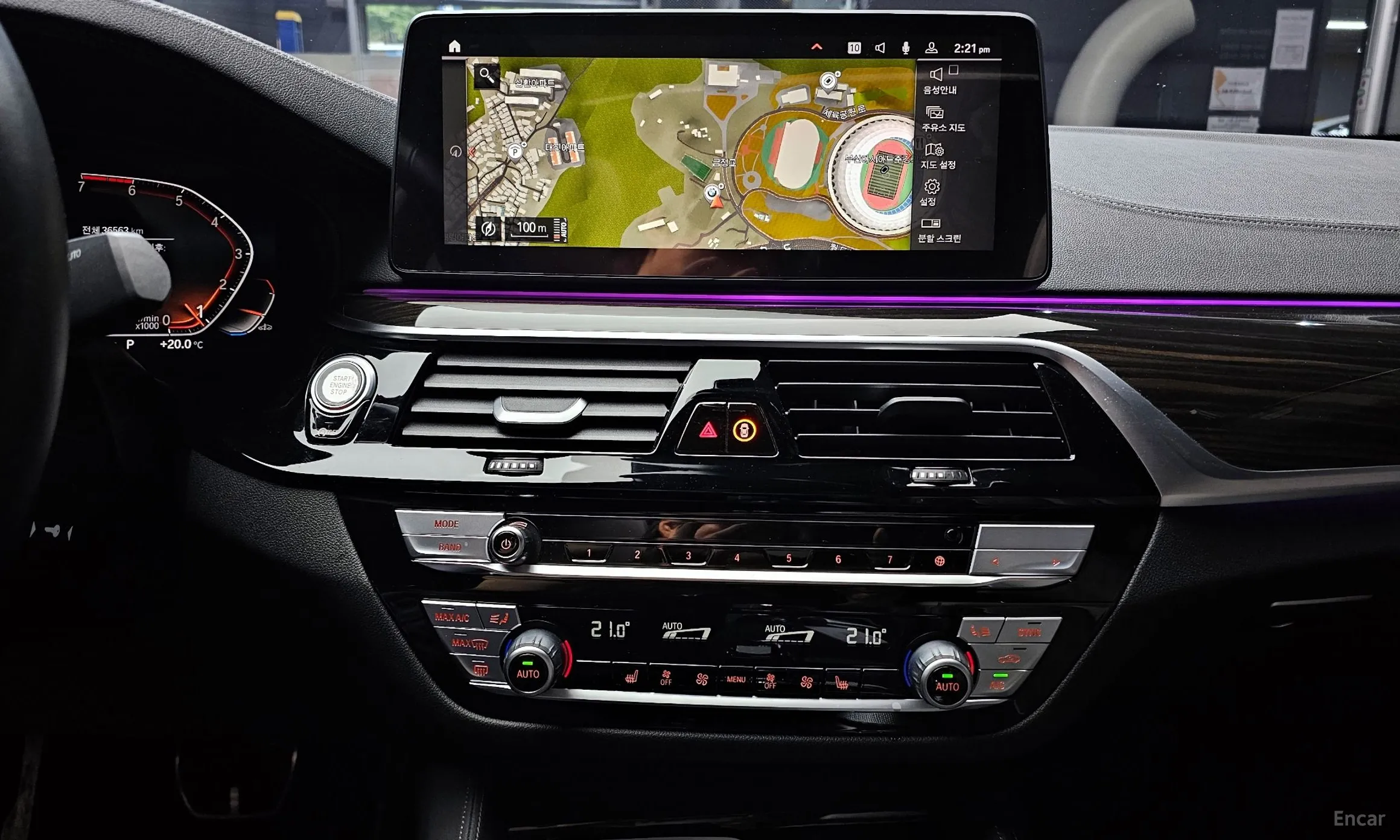 BMW 5 Series (G30) превью 14