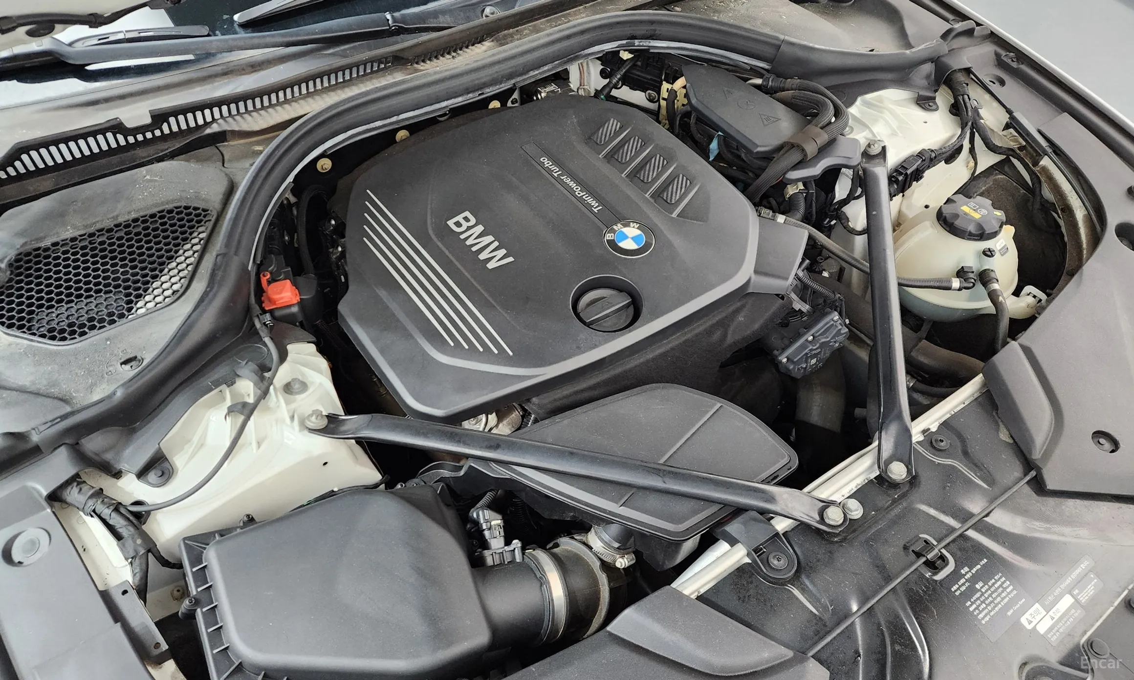 BMW 5 Series (G30) превью 6
