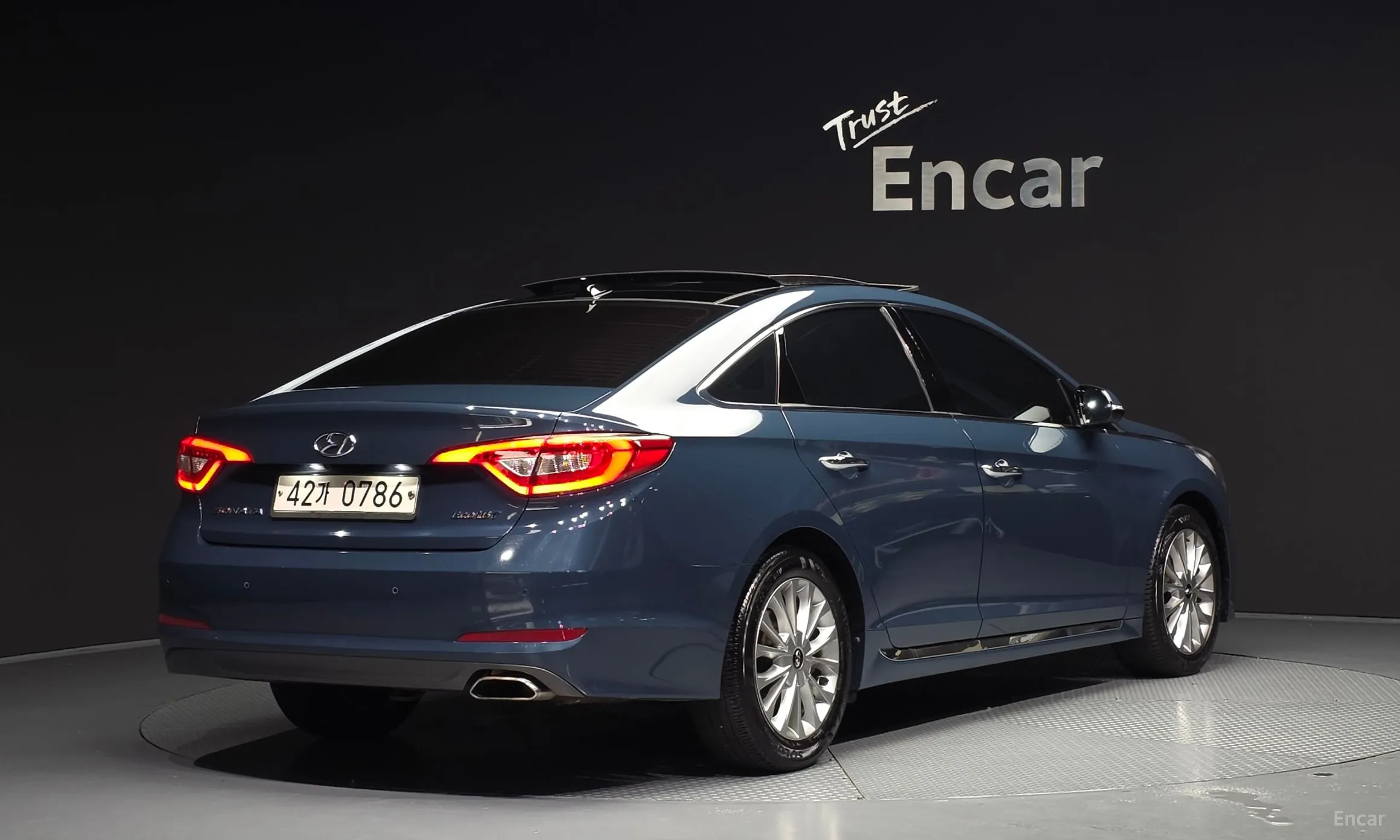 Hyundai LF Sonata
