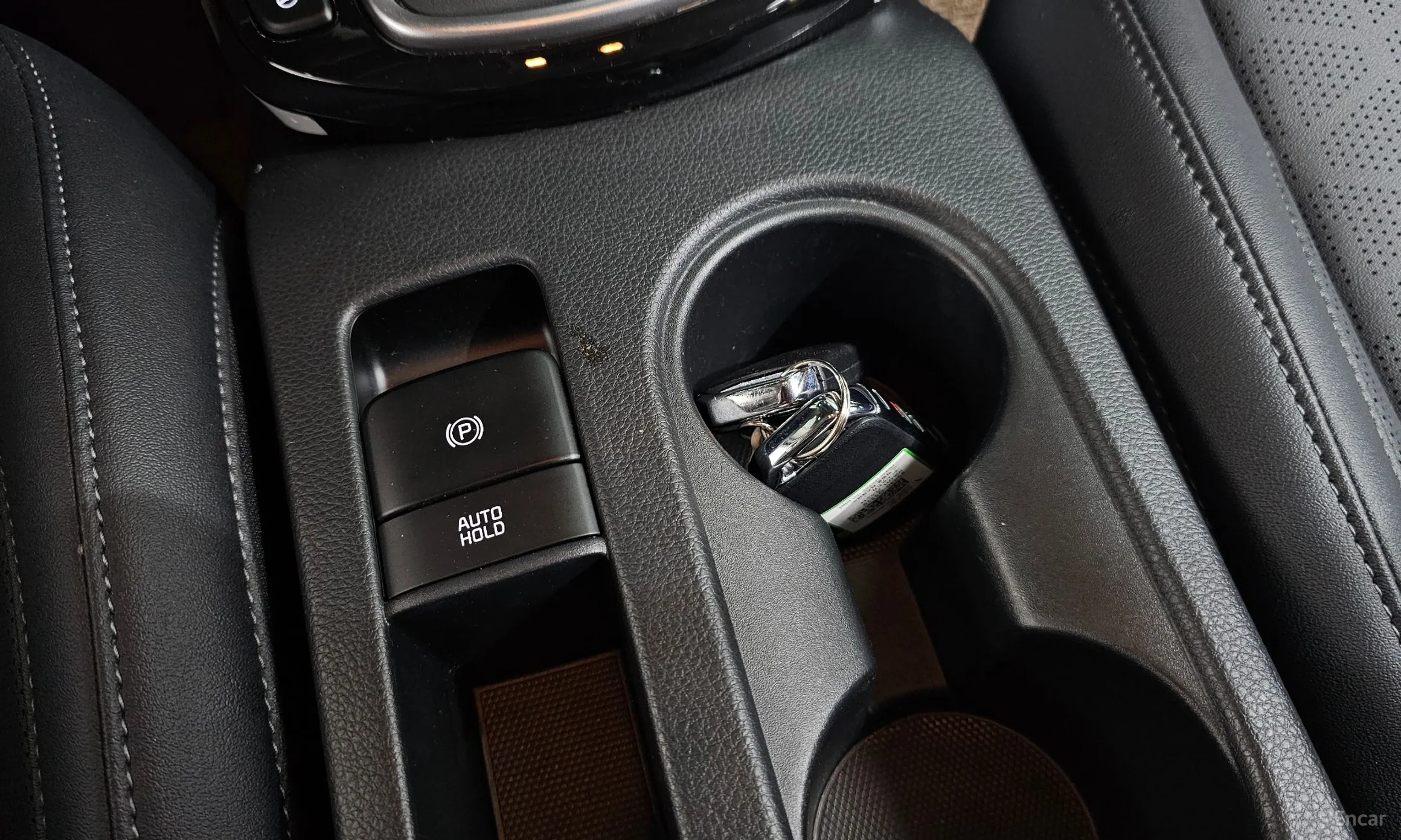 Kia Seltos превью 16