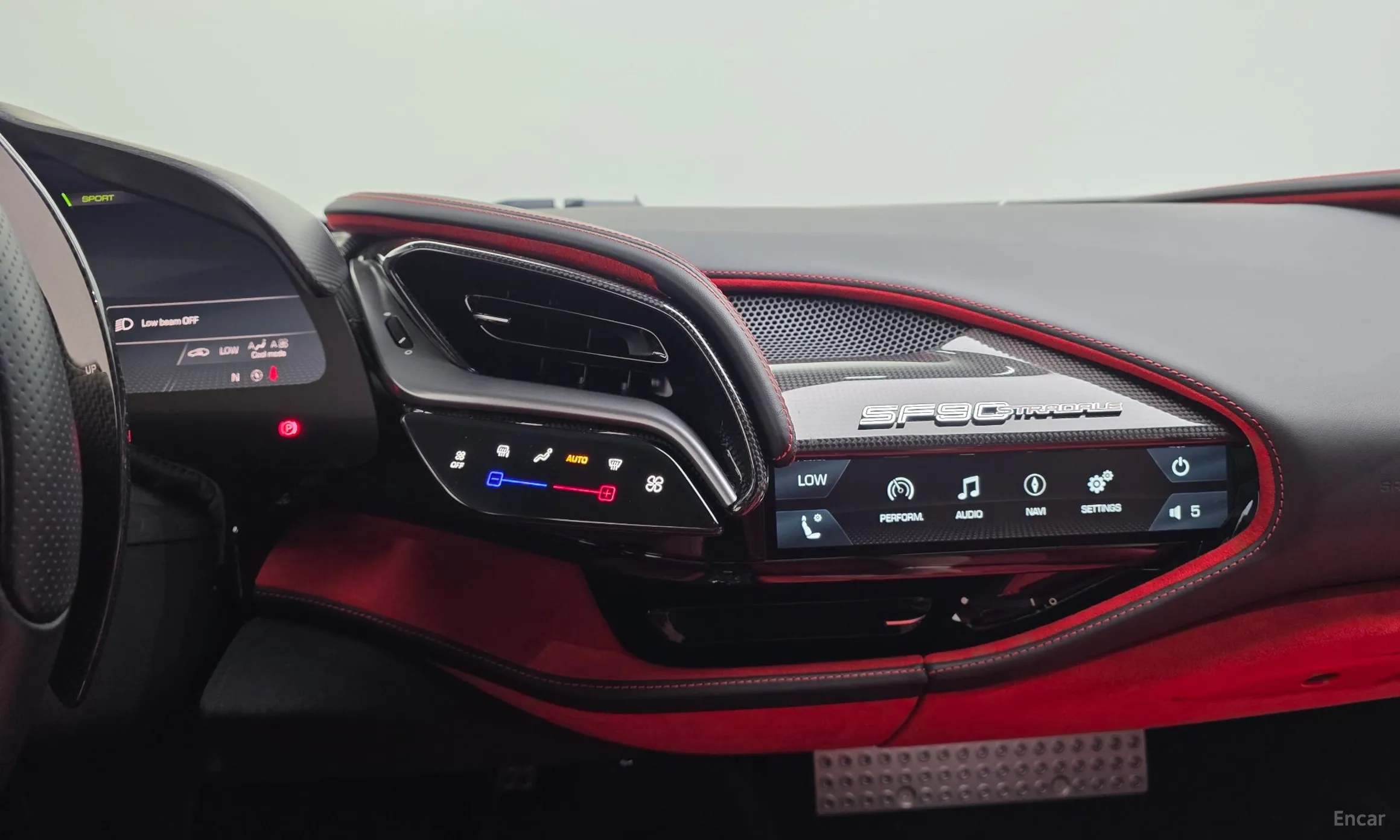 Ferrari SF90 Stradale превью 14