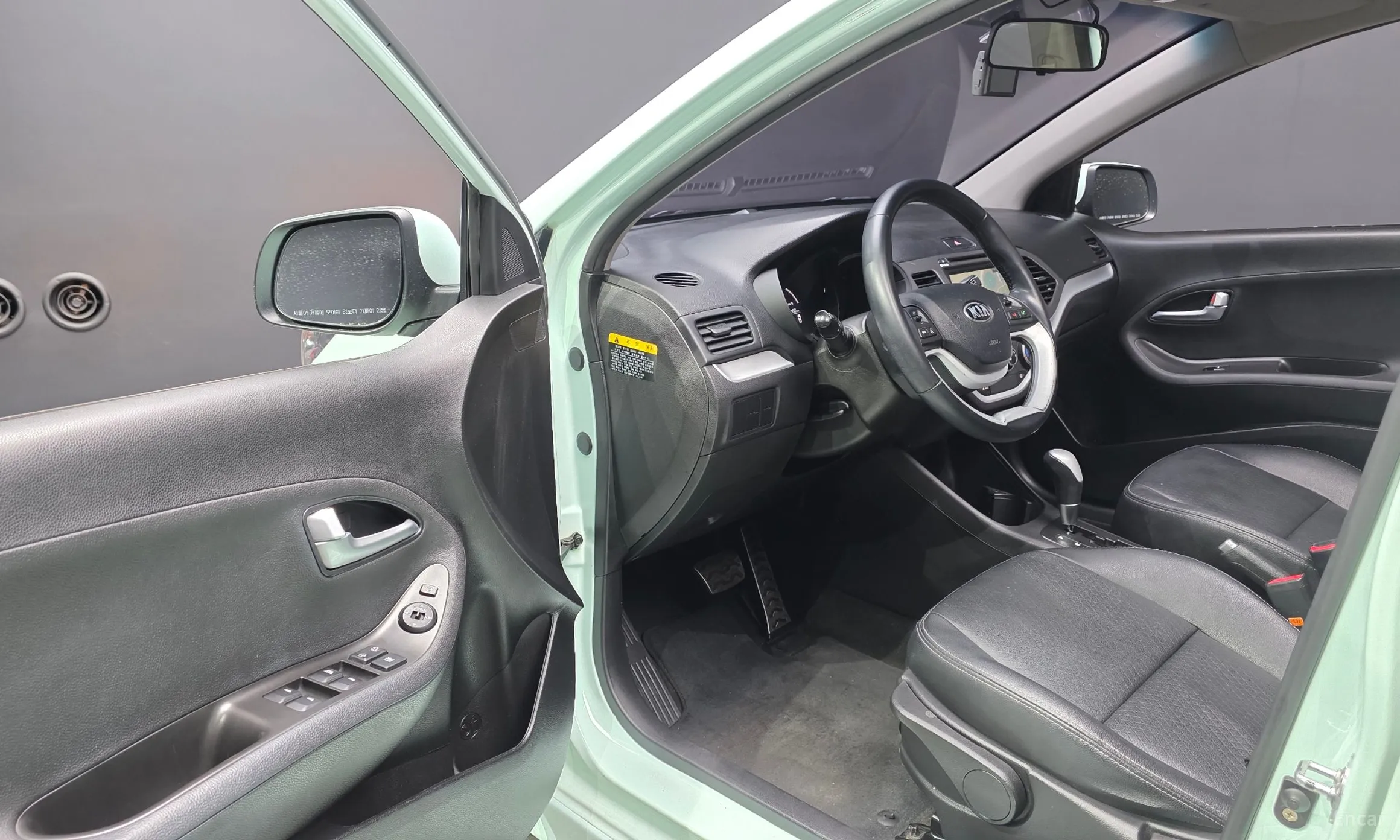 Kia morning превью 10