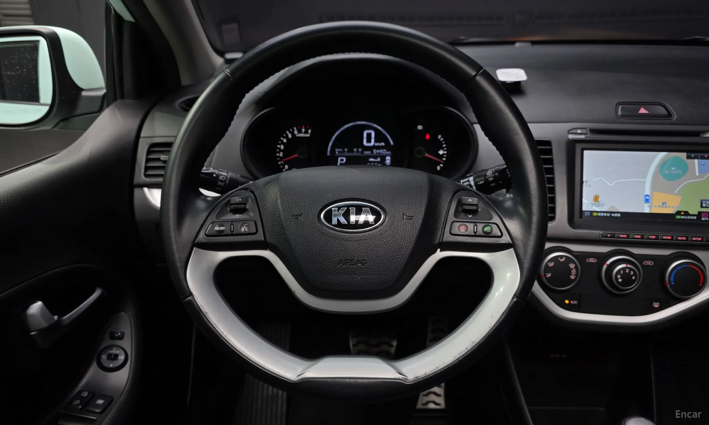 Kia morning превью 13