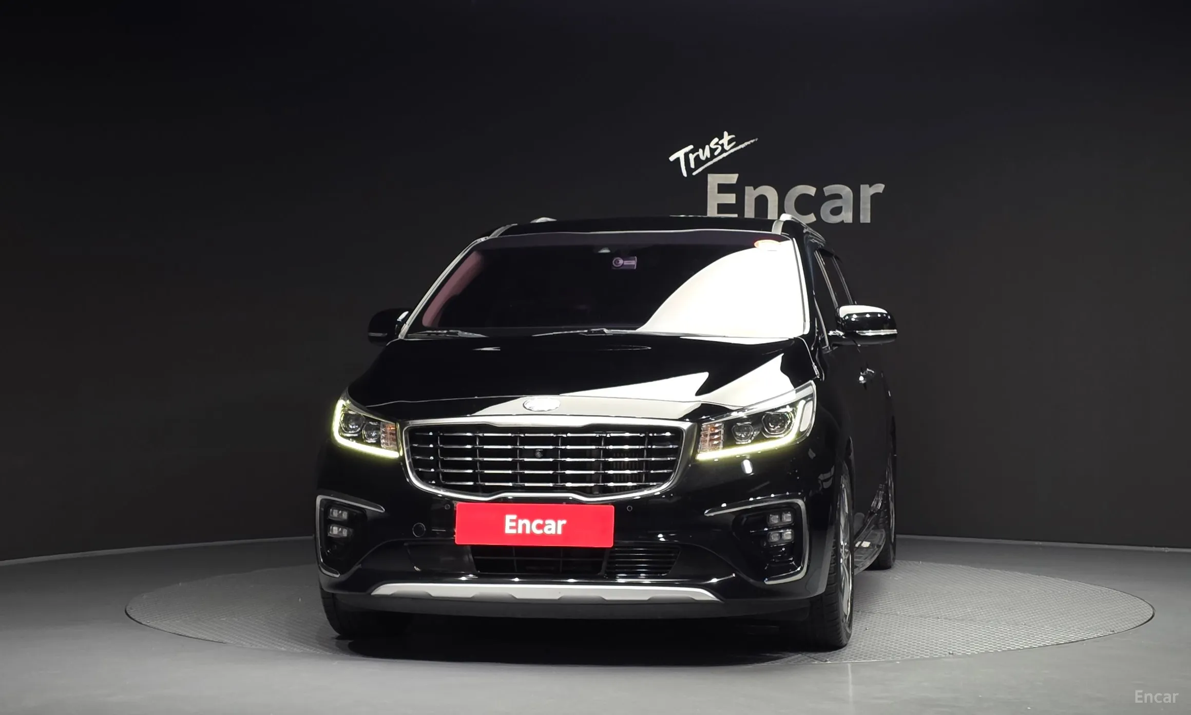Kia Carnival превью 3