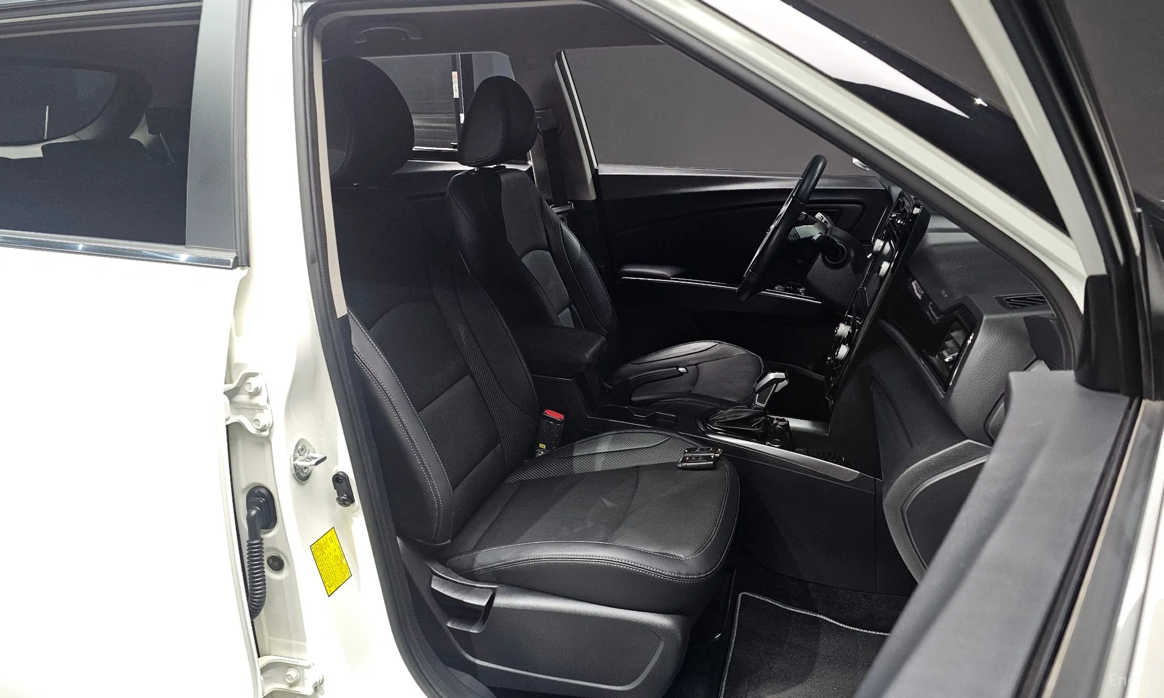 KG Mobility (SsangYong) Berry New Tivoli превью 11