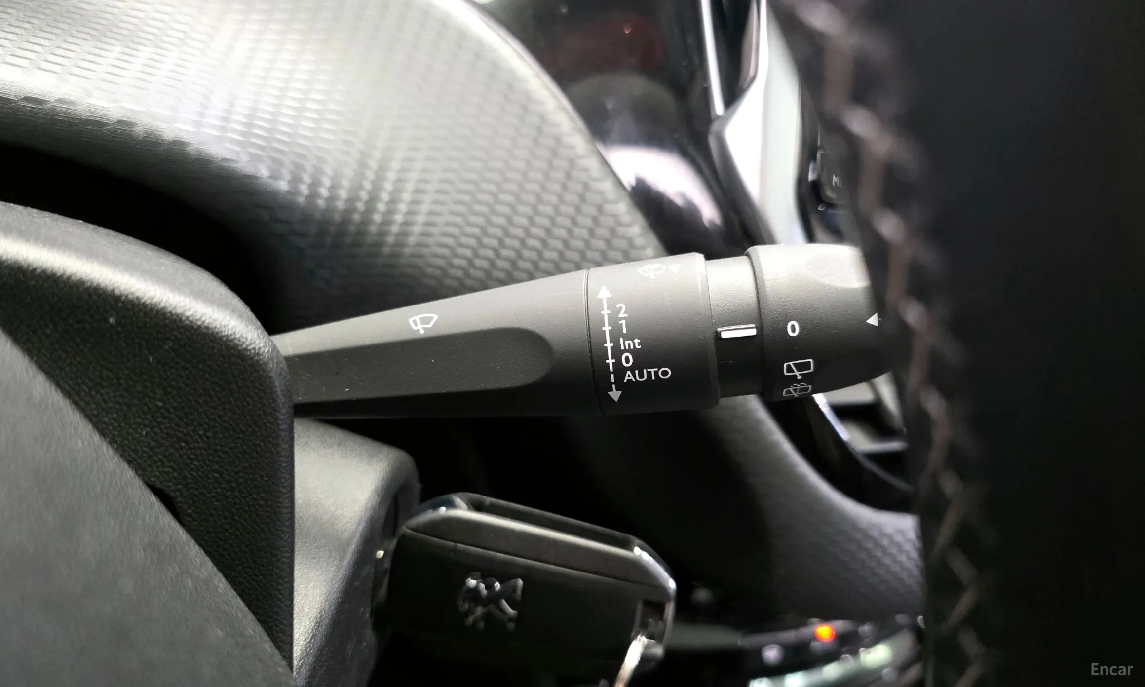 Peugeot 2008. превью 18