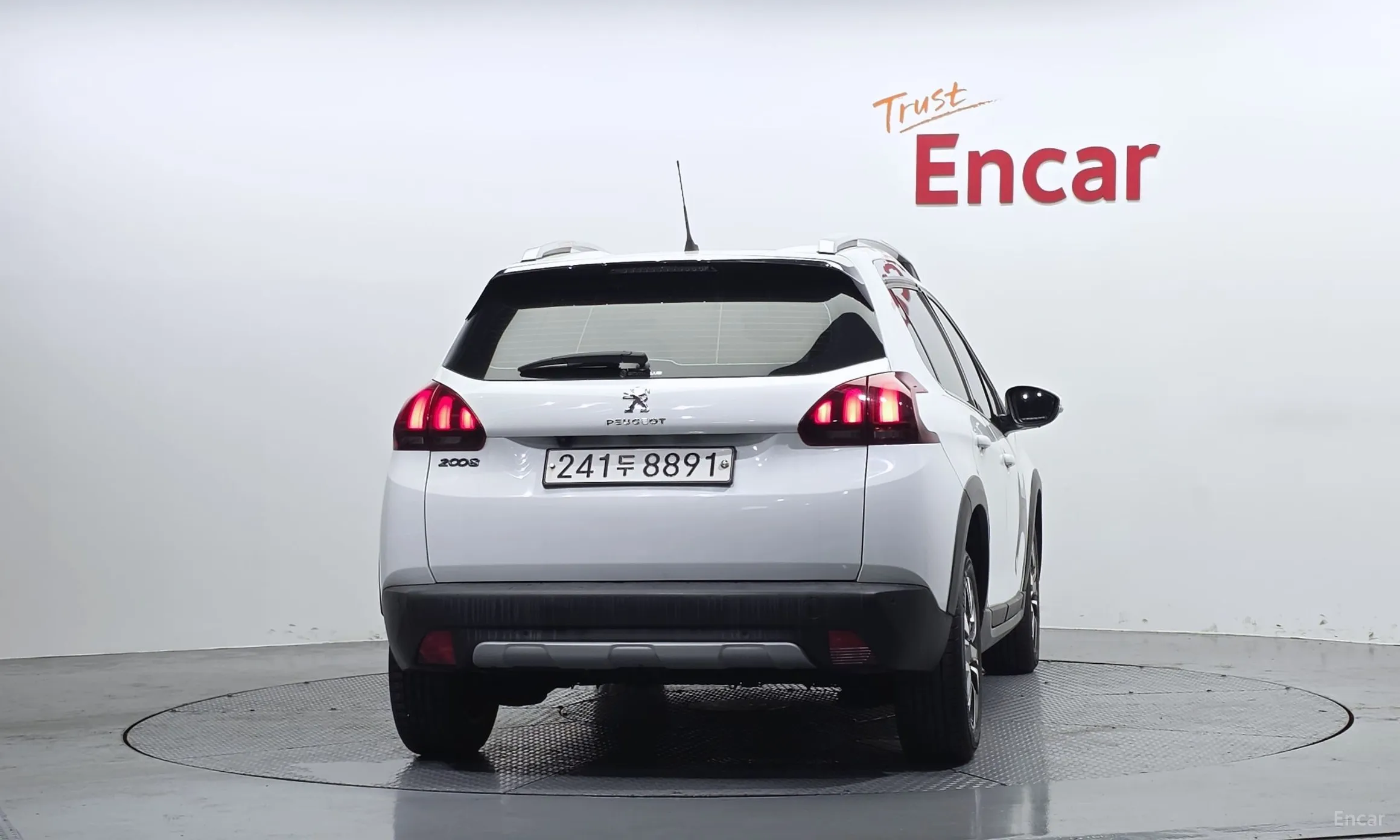 Peugeot 2008. превью 4