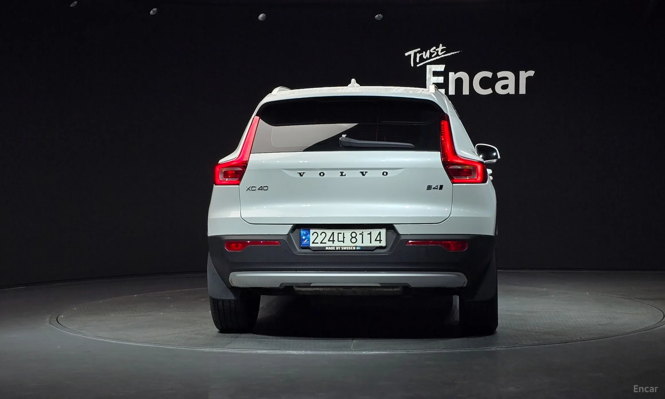Volvo XC40 превью 4