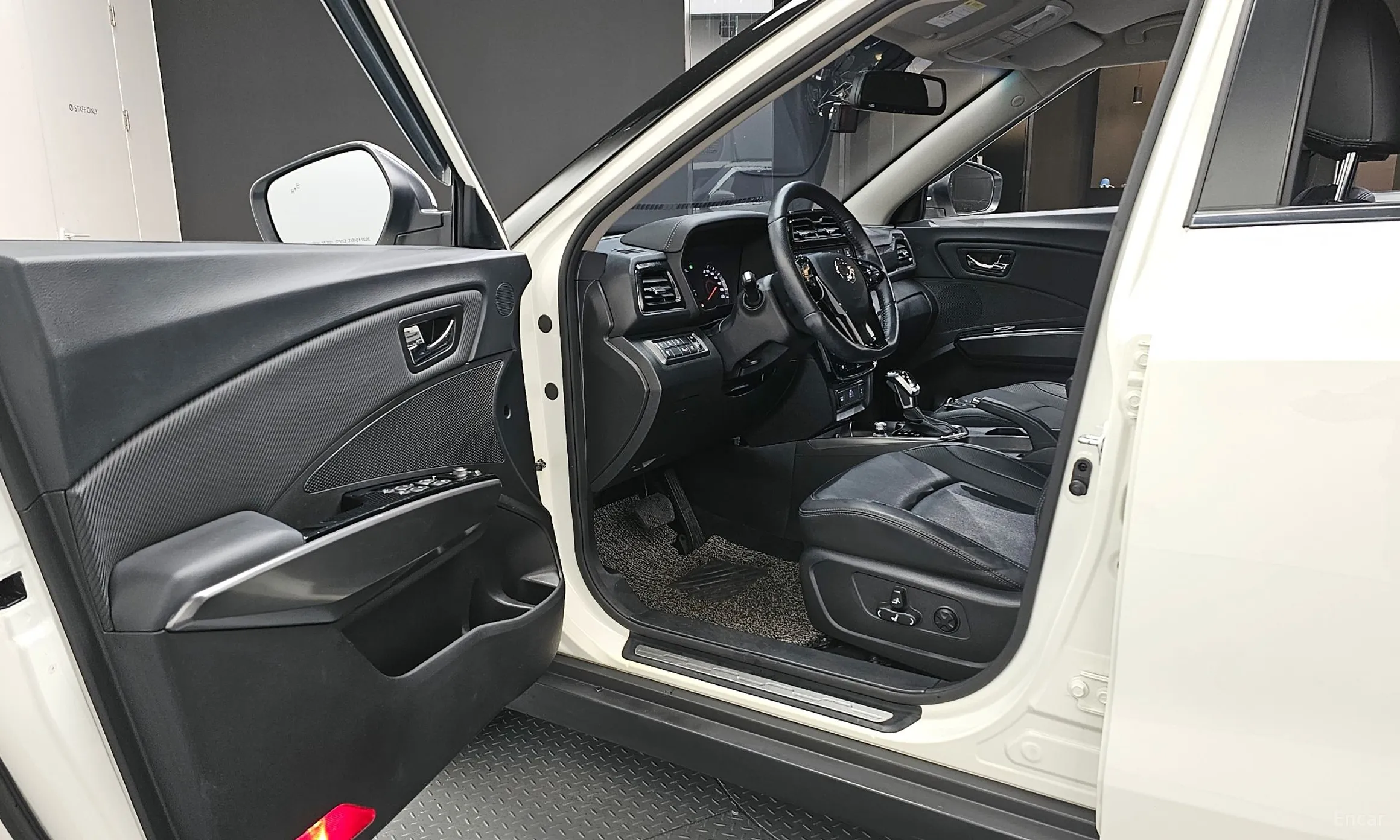 KG Mobility (SsangYong) Berry New Tivoli превью 10
